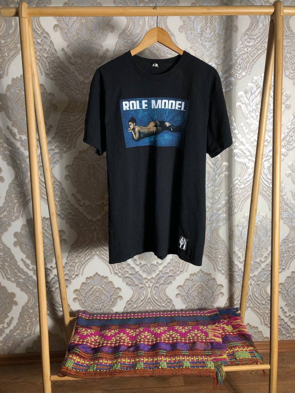 Rap Tees VINTAGE RIHANNA SEXY BIG LOGO T-SHIRT HIP HOP CASUAL Y2K 90s Size US L / EU 52-54 / 3 - 2 Thumbnail