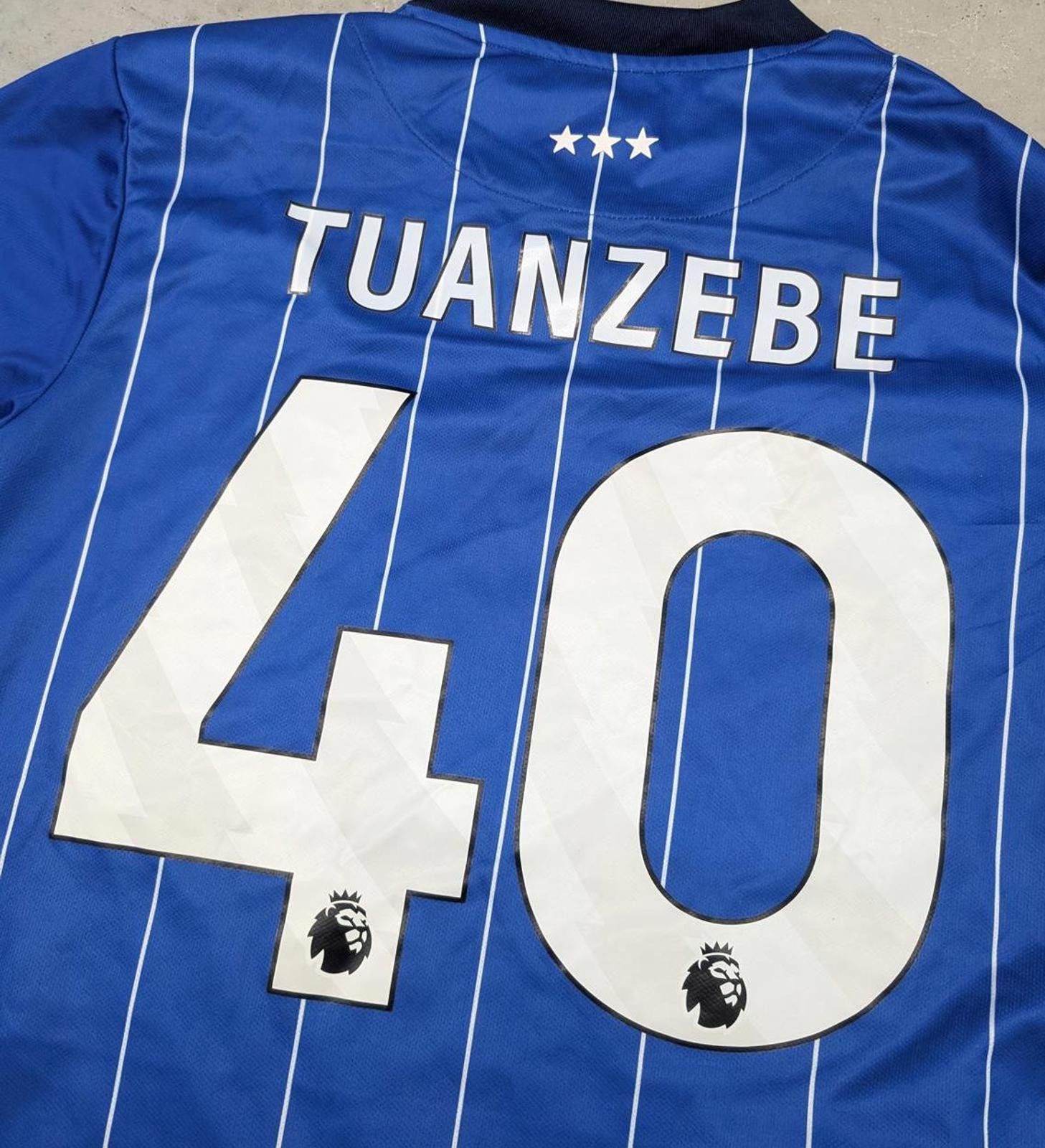 Umbro Ipswich Town Umbro Axel Tuanzebe 40 Ed Sheeran Soccer Kit Size US L / EU 52-54 / 3 - 5 Thumbnail