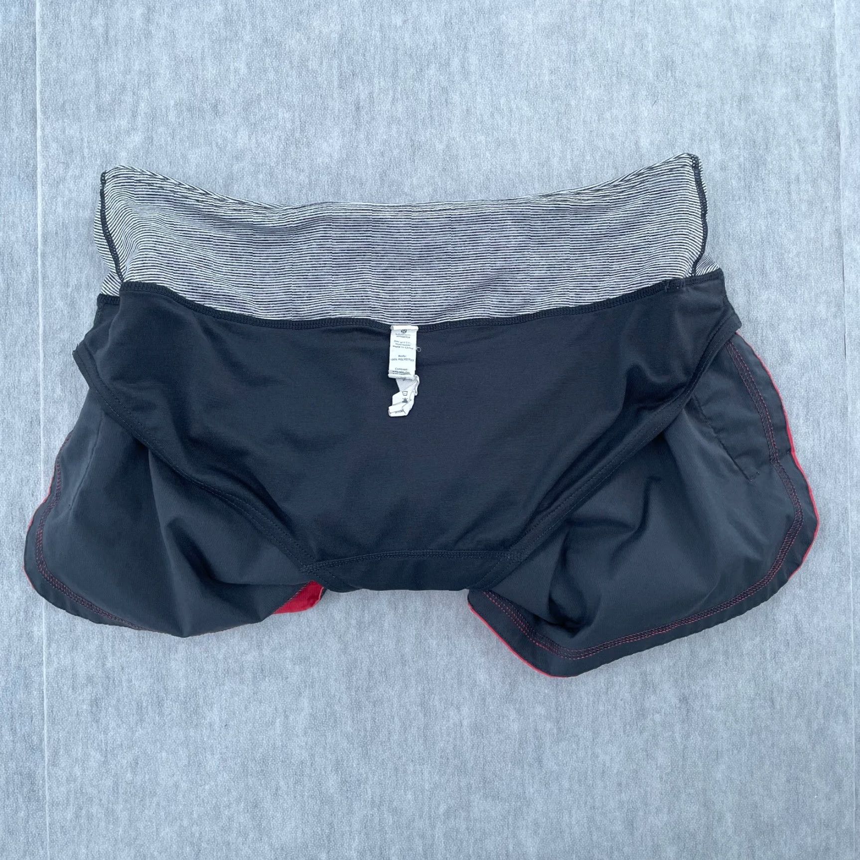 Lululemon Lululemon Shorts Womens 6 Gray Pink Lined Pockets Stretch Logo Ladies 6 Size 28" / US 6 / IT 42 - 6 Thumbnail