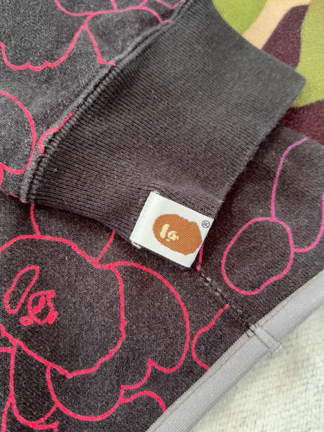 Bape Bape Neon Hoodie Size US S / EU 44-46 / 1 - 3 Thumbnail