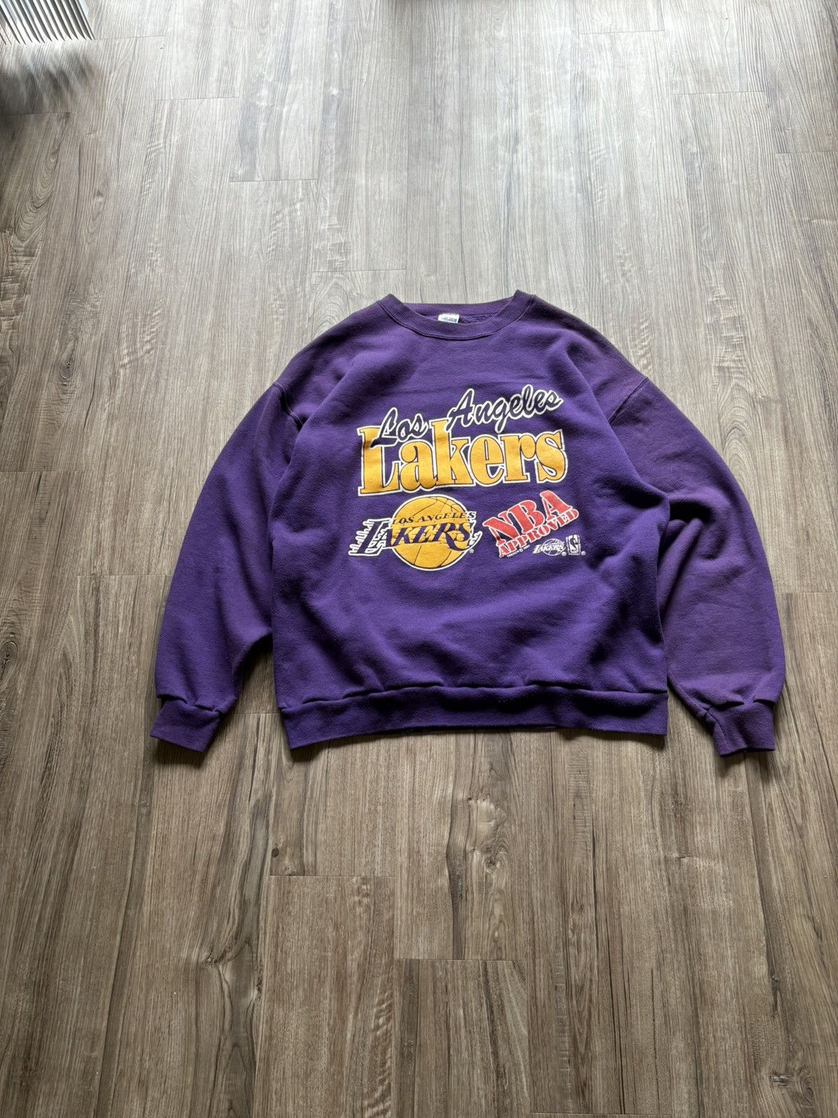Other Lakers 1991 vintage sweater Size US XL / EU 56 / 4 - 1 Thumbnail