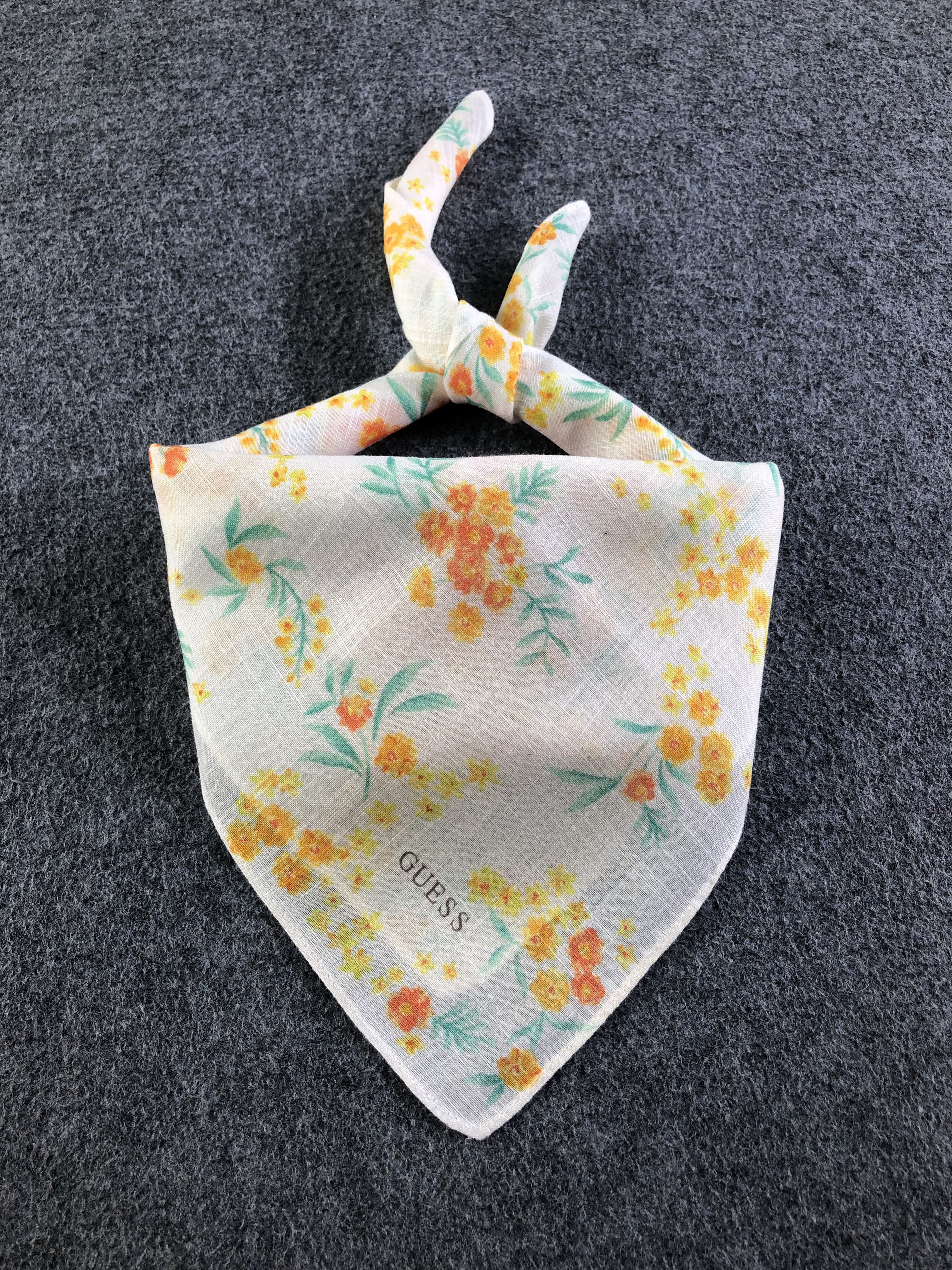 Guess Guess Floral Handkerchief / Bandana / Neckerchief C414 Size ONE SIZE - 2 Thumbnail