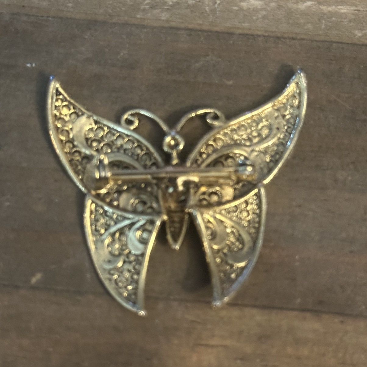 Vintage Vintage gold tone butterfly brooch Size ONE SIZE - 4 Thumbnail