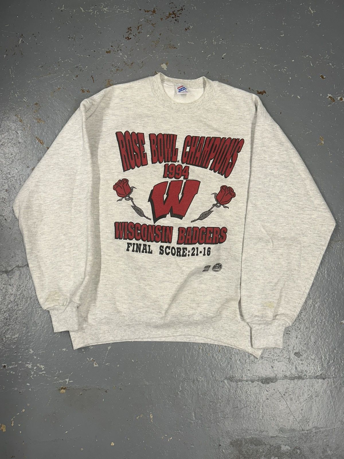 Vintage Crazy Vintage 90s Wisconsin University Rose Bowl Crewneck Size US M / EU 48-50 / 2 - 1 Thumbnail