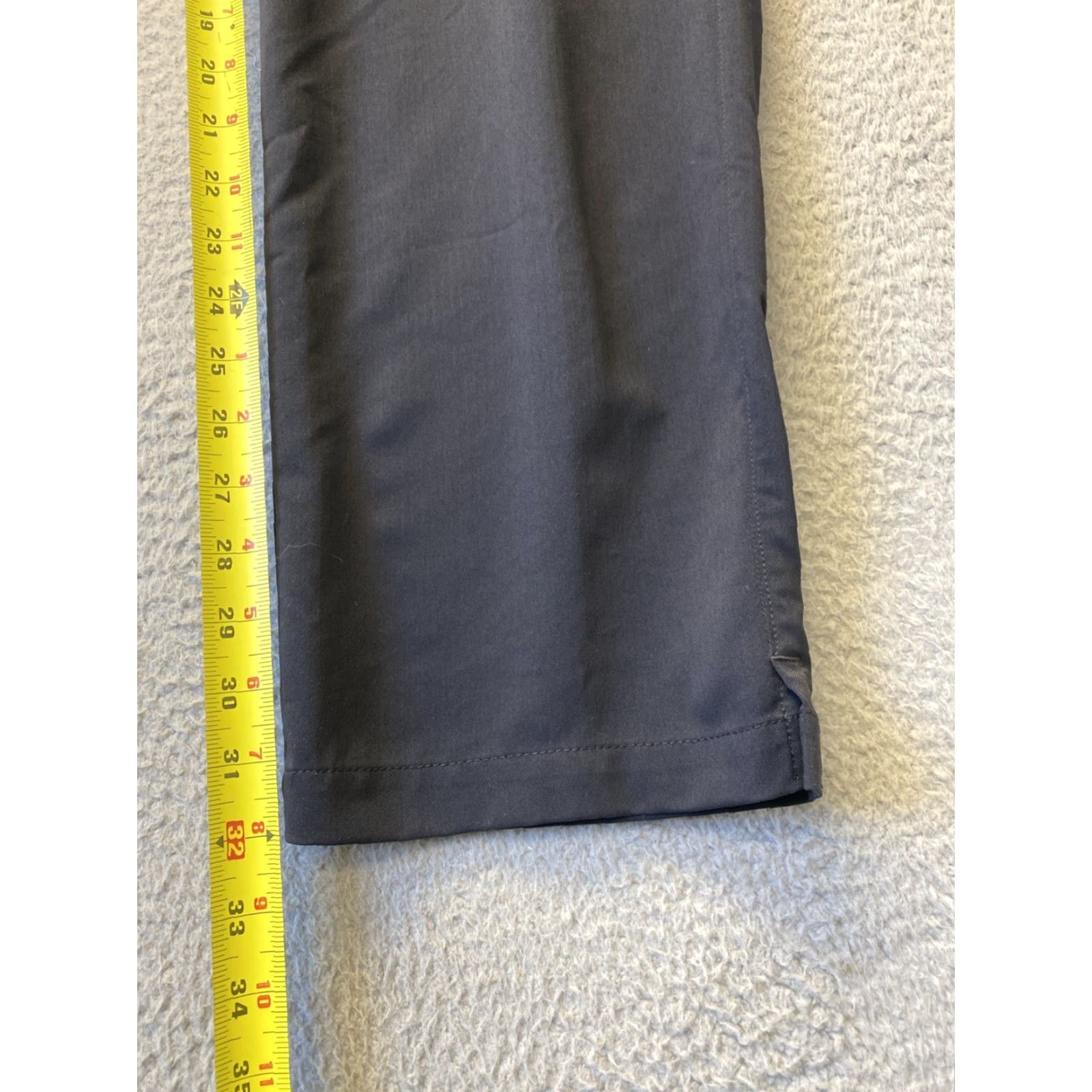 Under Armour Under Armour Pants Mens 40x32 Black Performance Chino Golf Stretch Wrinkle Resistant Lightweight Windproof Flat Front Logo 40in Inseam Mens Size US 40 / EU 56 - 6 Thumbnail