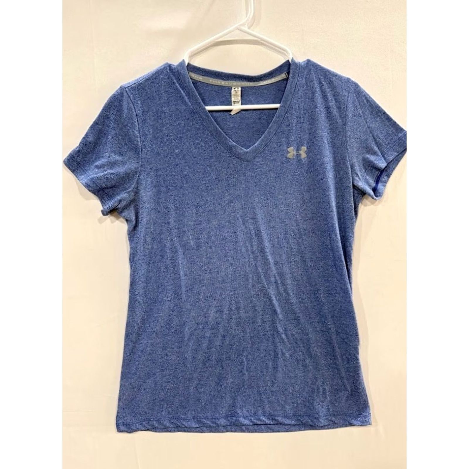 Under Armour UNDER ARMOUR Short Sleeve V-Neck Activewear Pullover Sz Small Women Blue Size S / US 4 / IT 40 - 2 Thumbnail