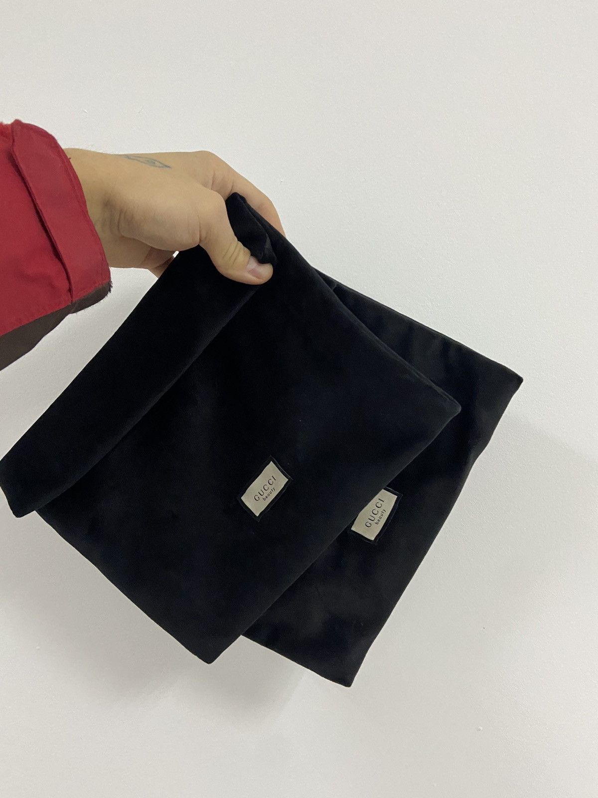 Gucci × Vintage Gucci Small Pouch Cosmetic Velour Bag Small Logo 👝 Size ONE SIZE - 2 Thumbnail