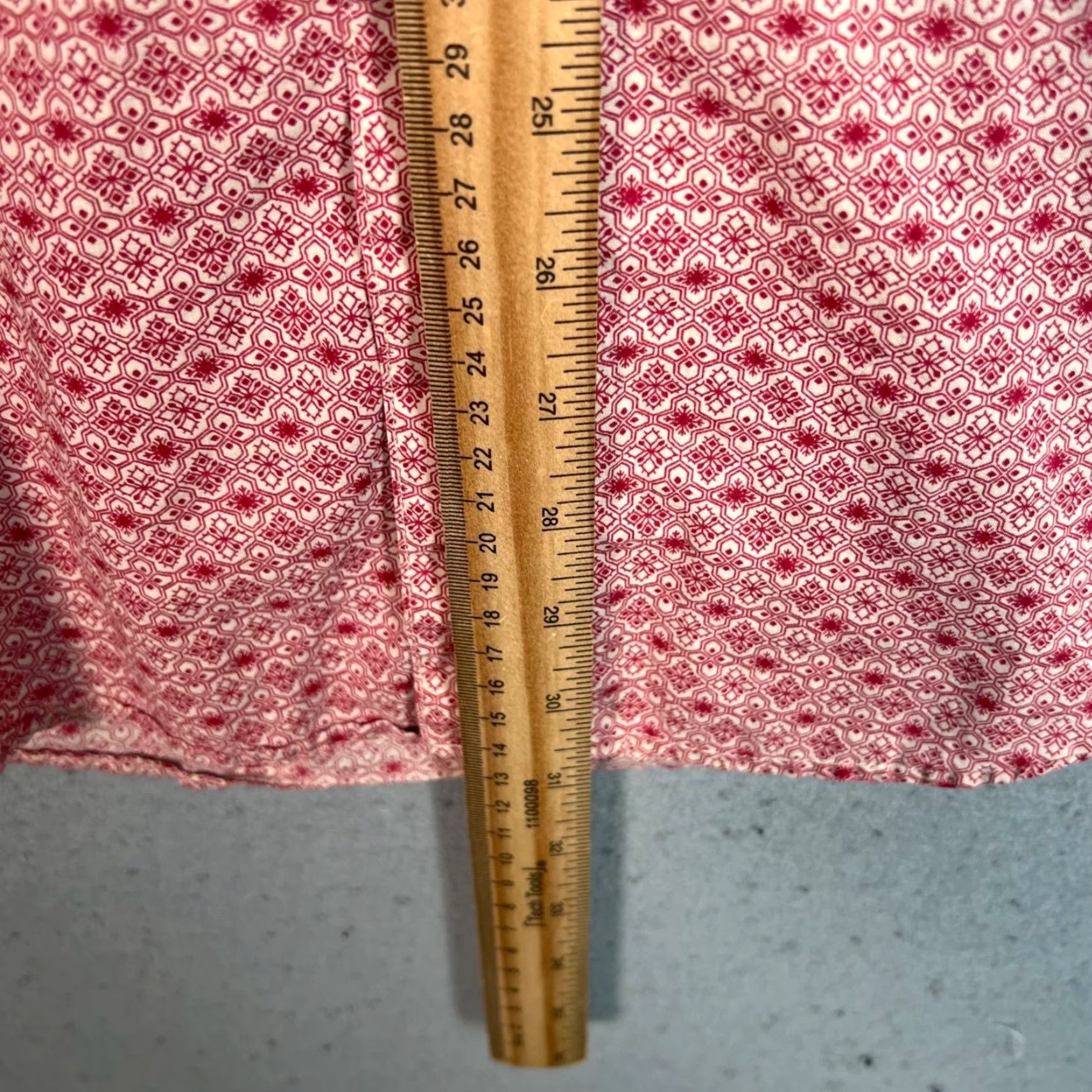 American Eagle Outfitters VINTAGE American Eagle Outfitters Button-Up Shirt Adult Medium Red Mens Size US M / EU 48-50 / 2 - 7 Thumbnail