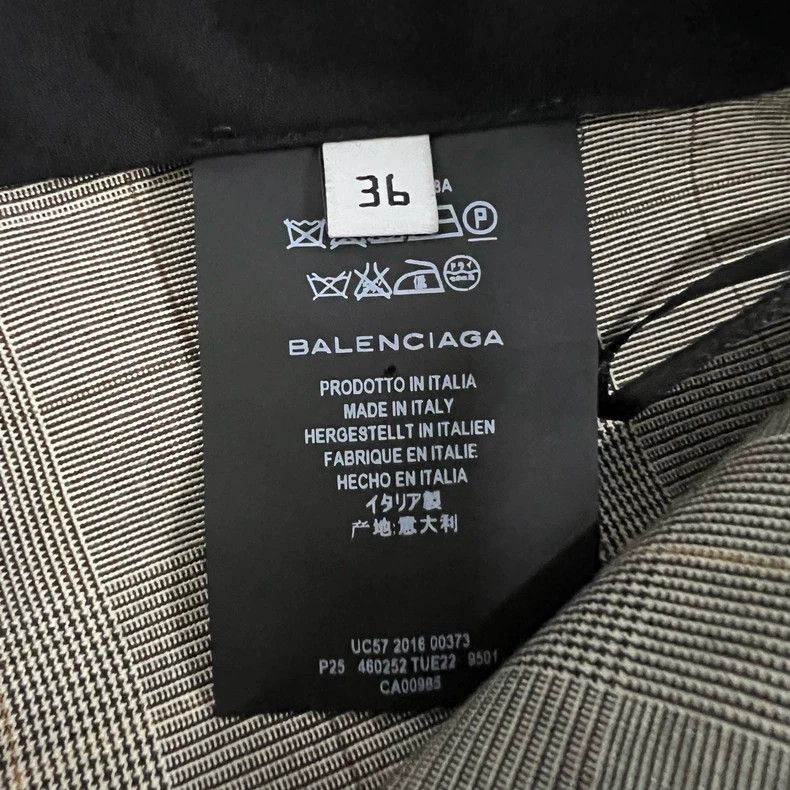 Balenciaga Balenciaga Plaid shorts Size US 36 / EU 52 - 4 Thumbnail