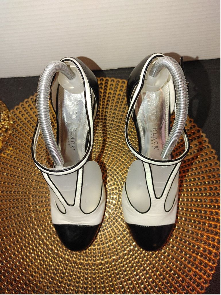 White House Black Market White House Black Market Ellie Heels Size 8M Size US 8 / IT 38 - 4 Thumbnail
