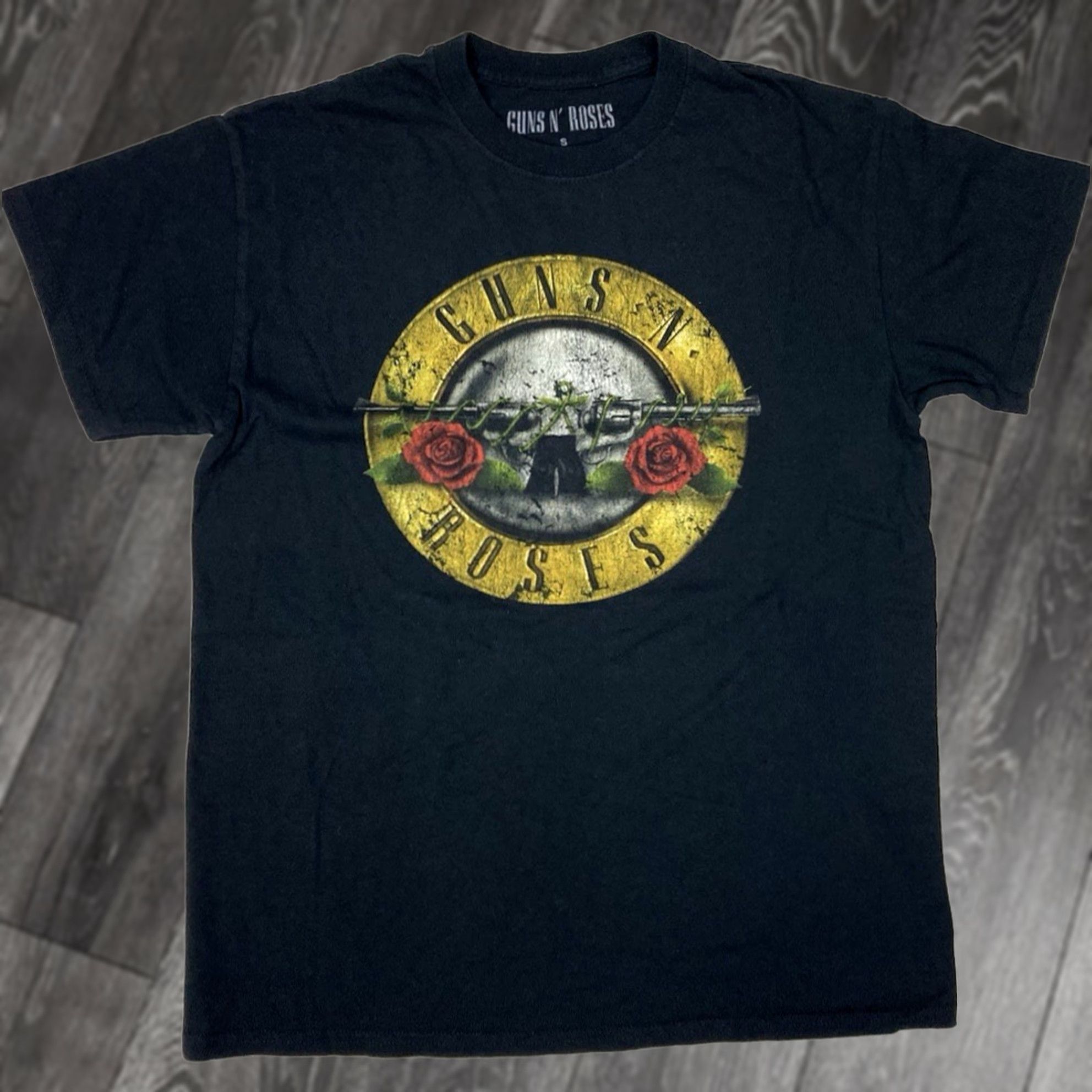 Vintage Guns N Roses Logo Retro Graphic T-shirt Women Small Black Short Sleeve Music Size S / US 4 / IT 40 - 1 Thumbnail