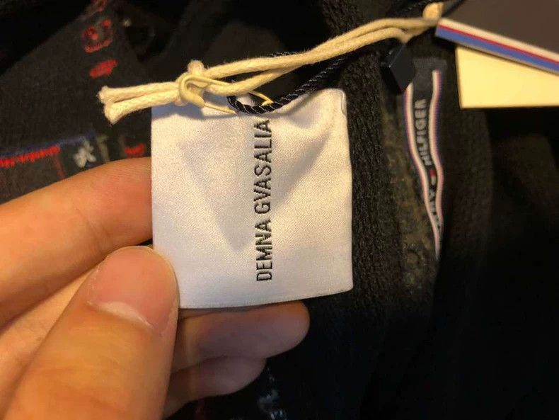 Vetements Vetements Tommy Hilfiger Collab Patchwork Hoodie Size US S / EU 44-46 / 1 - 4 Thumbnail