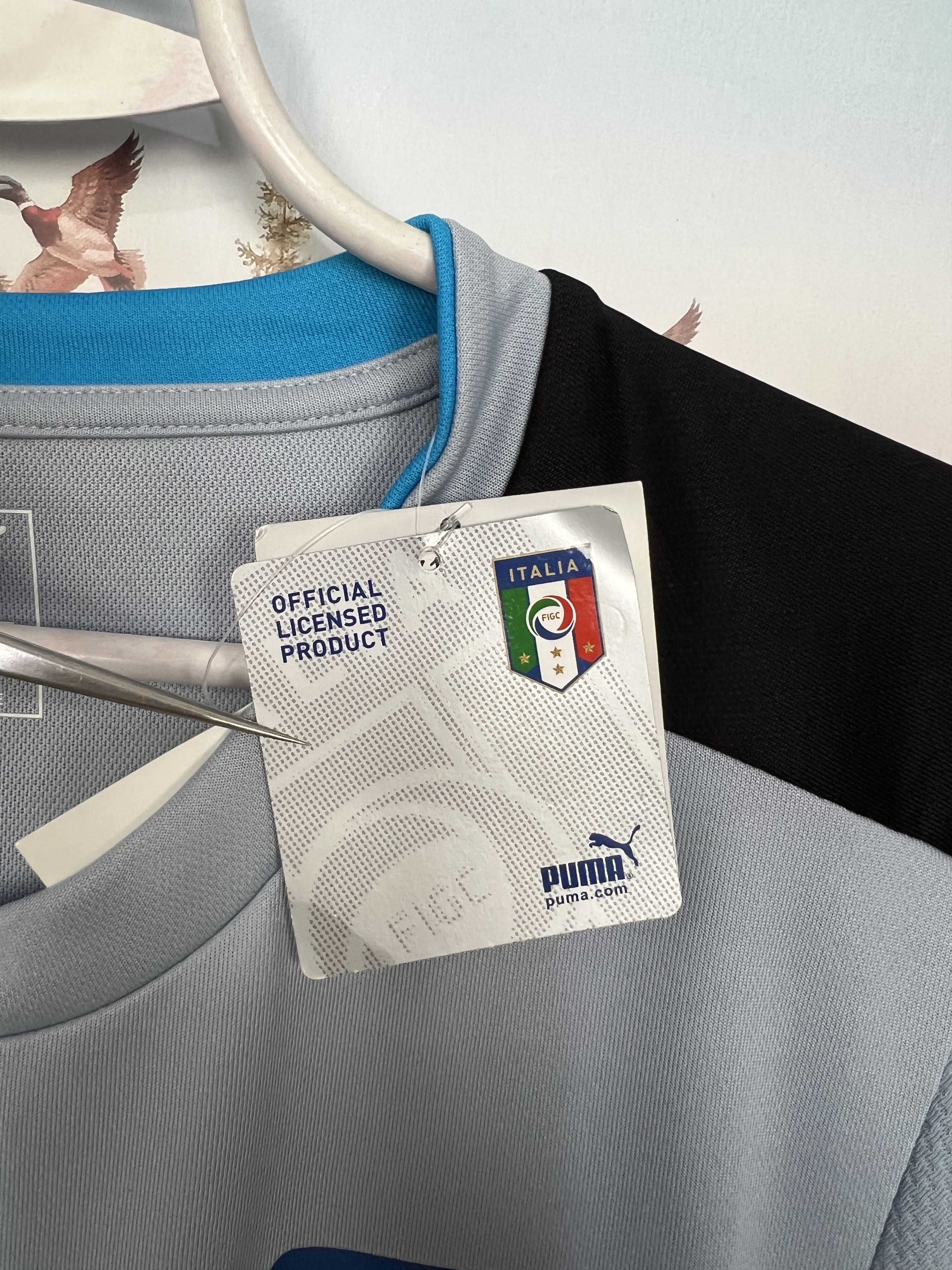 Puma Italy Goalkeeper football shirt 2016 Soccer Puma Maglia Size US XL / EU 56 / 4 - 7 Thumbnail