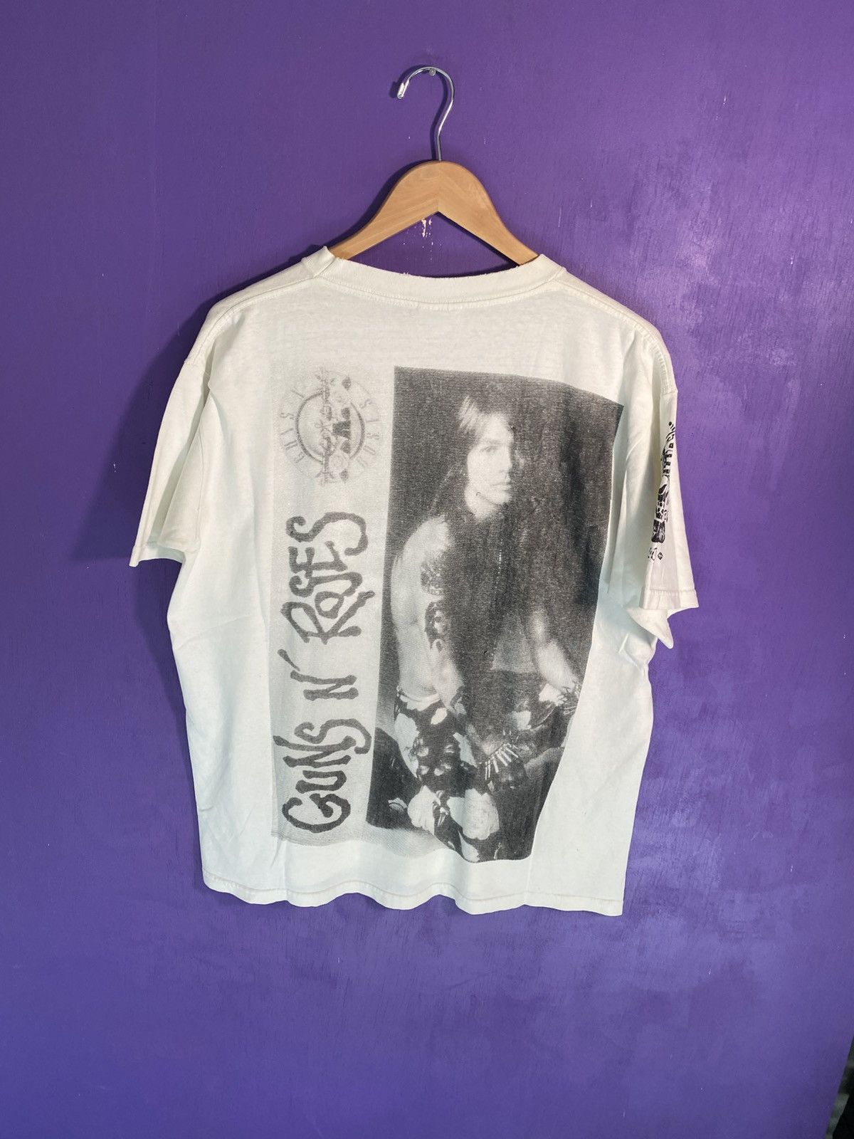 Band Tees Vintage 90s Guns N Roses Axl Rose t-shirt Size US XL / EU 56 / 4 - 2 Thumbnail