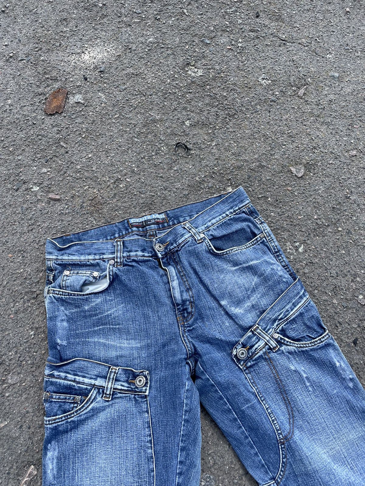 Japanese Brand × Vintage Y2K Mutli pocket avant garde jeans Size US 30 / EU 46 - 2 Thumbnail