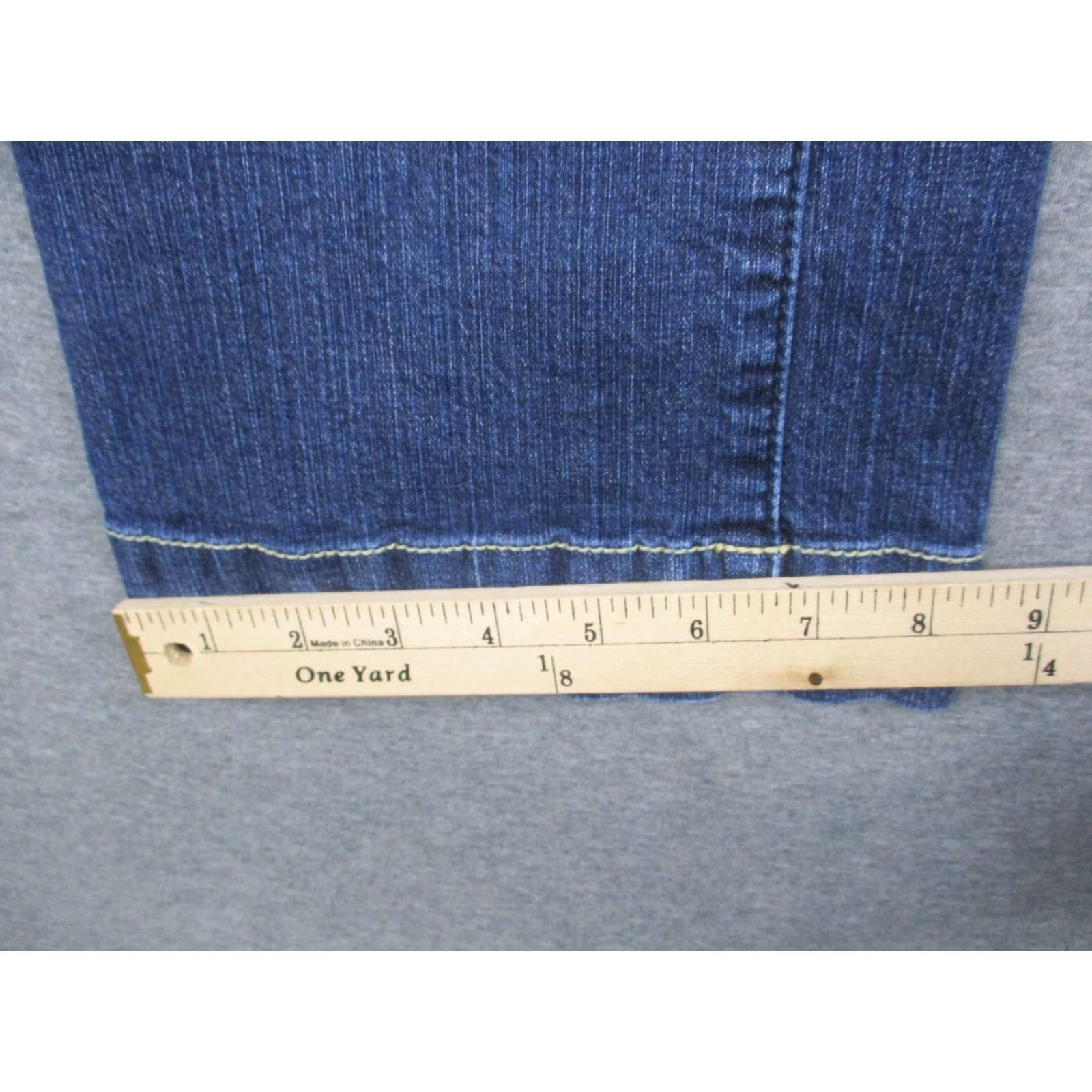 Bill Blass VINTAGE Bill Blass Jeans Flared Womens 10 31in Inseam Denim Blue Cotton Spandex 5-Pocket Stretch Rise Mid Regular Comfort Size 32" / US 10 / IT 46 - 6 Thumbnail