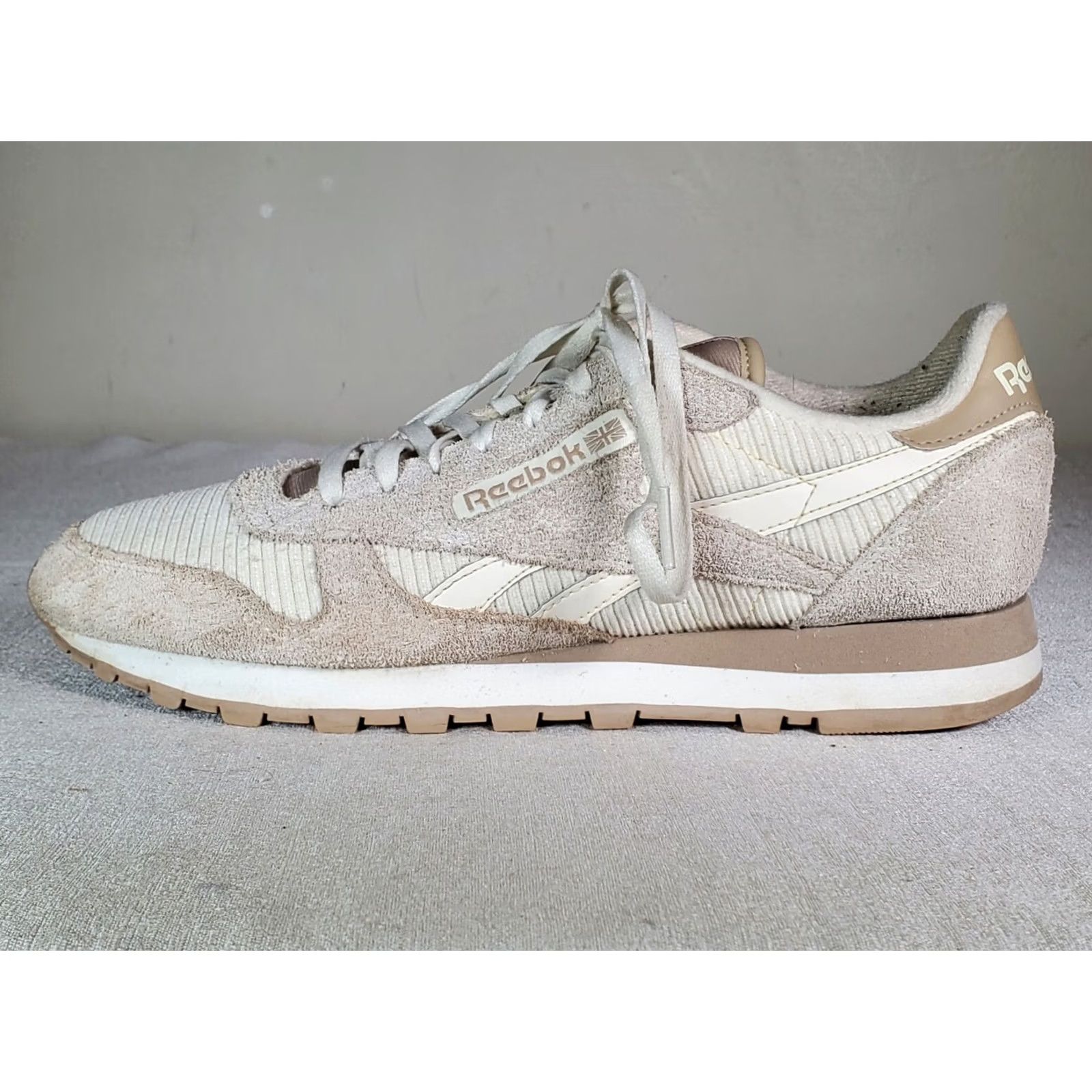 Reebok Reebok Classic Leather Trainers Suede Chalk Beige Men 8 Casual Running Sneakers Low Top Leather Textile Suede Black? Size US 8 / EU 41 - 5 Thumbnail