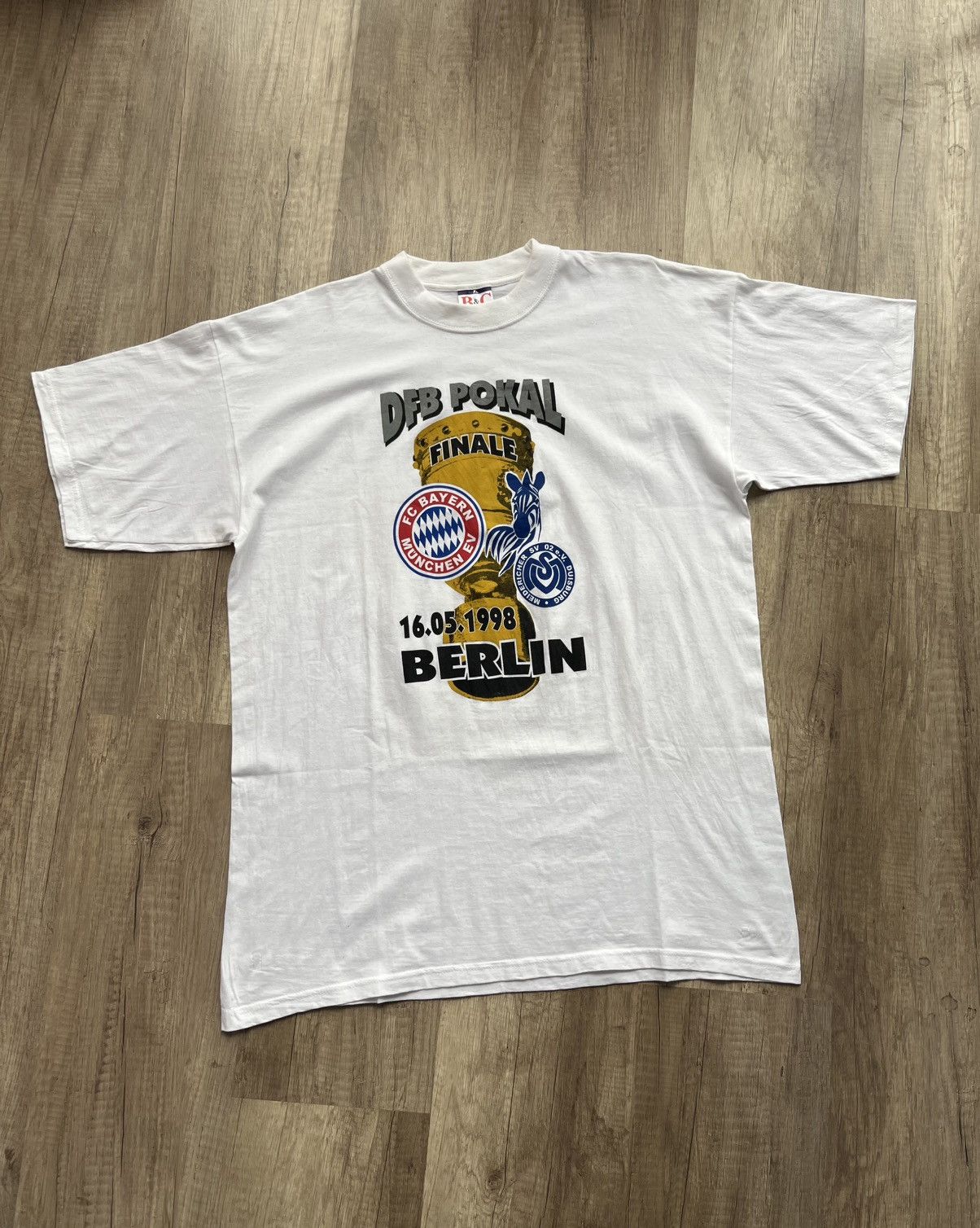 Vintage FC Bayern München MSV 1998 T-Shirt Size XL Size US XL / EU 56 / 4 - 1 Thumbnail