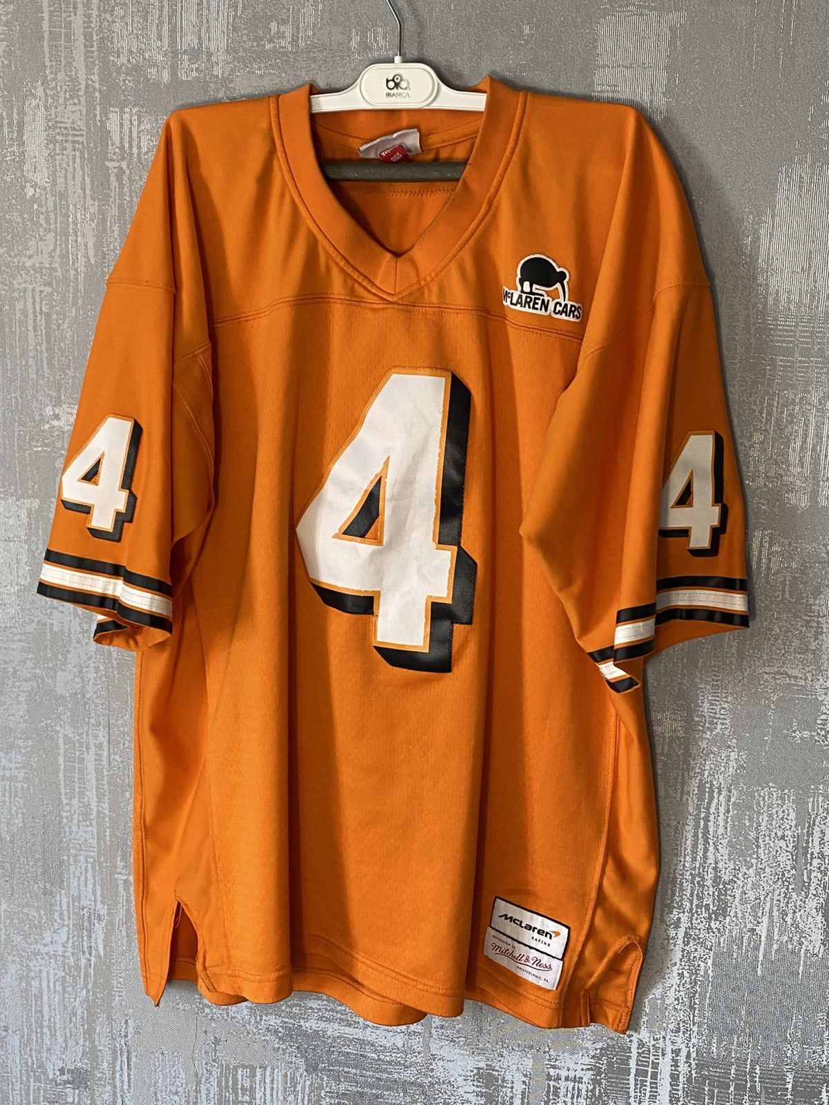Malcolm McLaren × Mitchell & Ness × NFL McLaren x Mitchell& Ness F1 Lando Norris NFL Jersey #4 F1 Size US XL / EU 56 / 4 - 1 Thumbnail