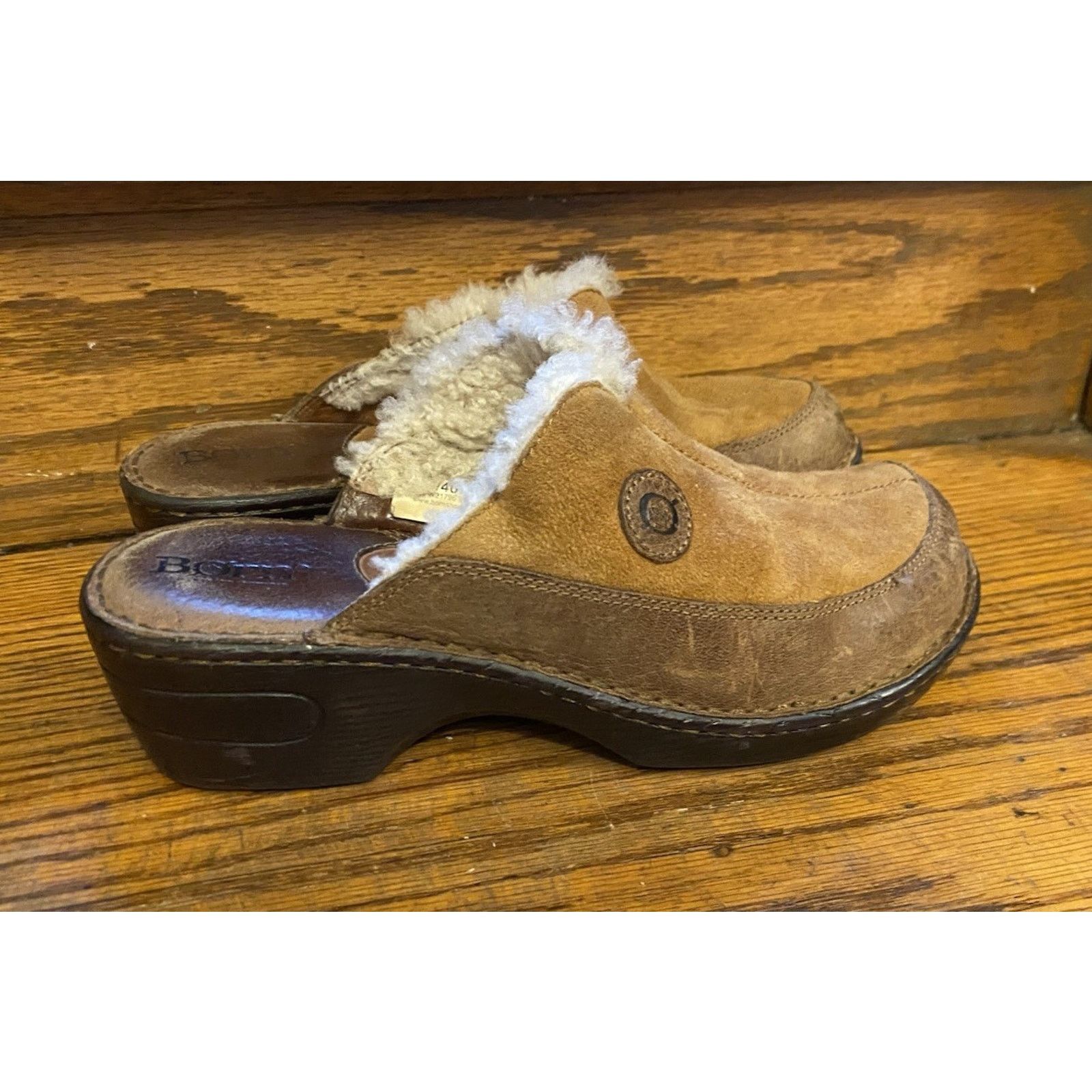 Born Born Hand Crafted Women's 9, 40.5 Leather Wool Lined Shoe Size US 9 / IT 39 - 1 Thumbnail