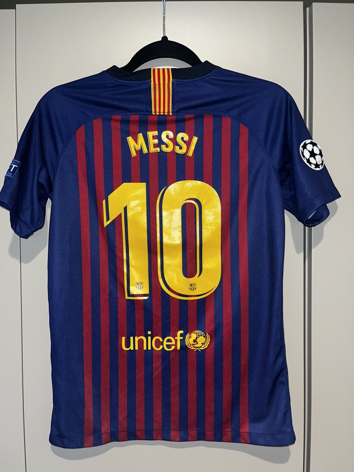 Nike Barcelona 2018 home kit Messi Size US XS / EU 42 / 0 - 2 Thumbnail