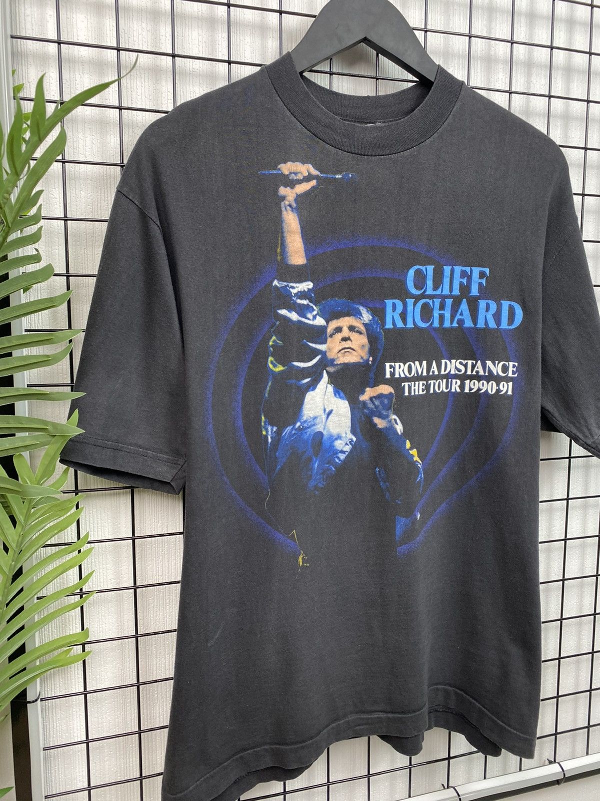 Band Tees × Vintage Vintage 1990-1991 Cliff Richard Tour T Shirt Men’s Pop Tee Size US L / EU 52-54 / 3 - 4 Thumbnail