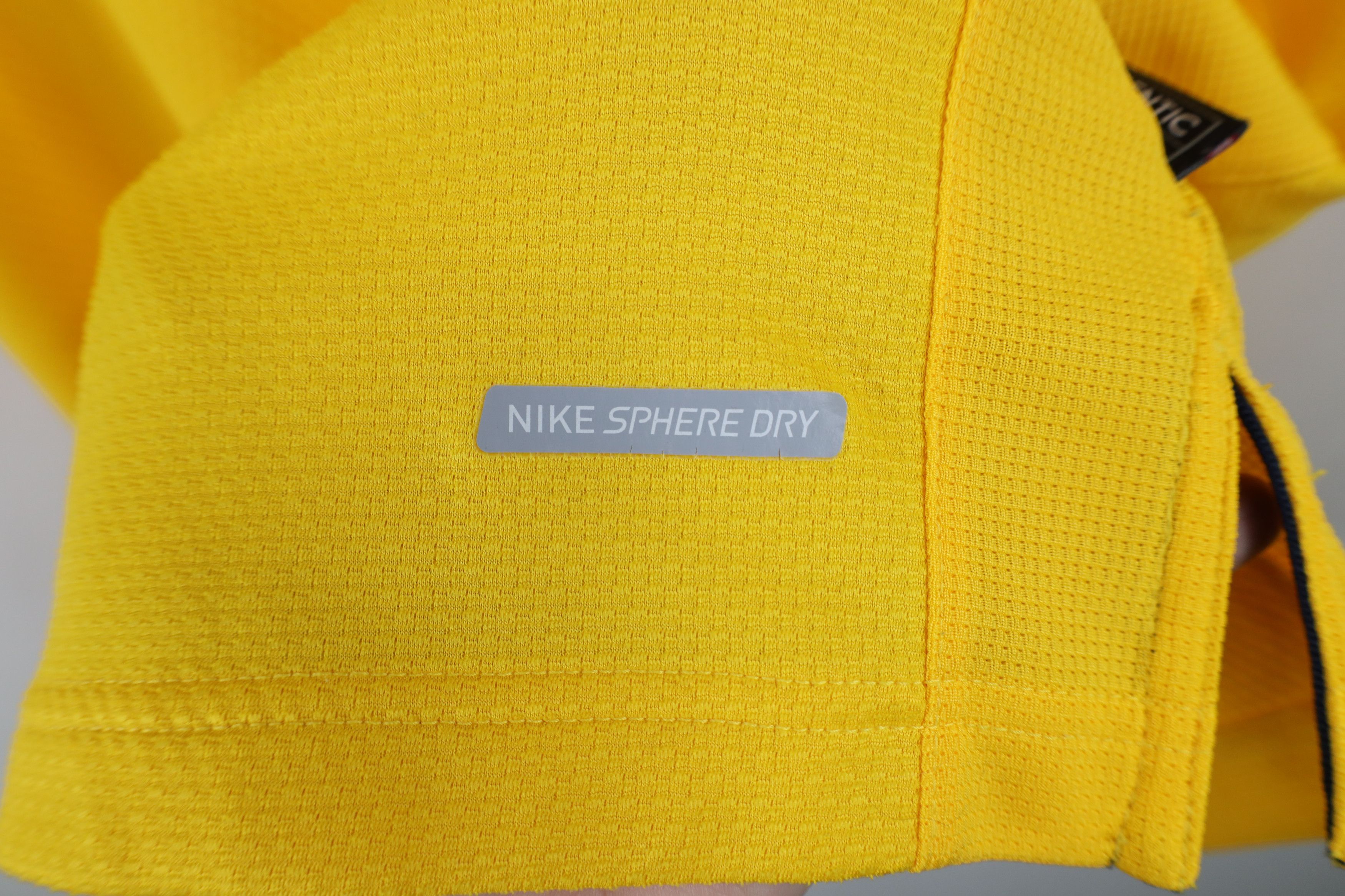 Nike Vintage Nike Mini Swoosh University of Michigan Thermal Polo Size US L / EU 52-54 / 3 - 9 Thumbnail