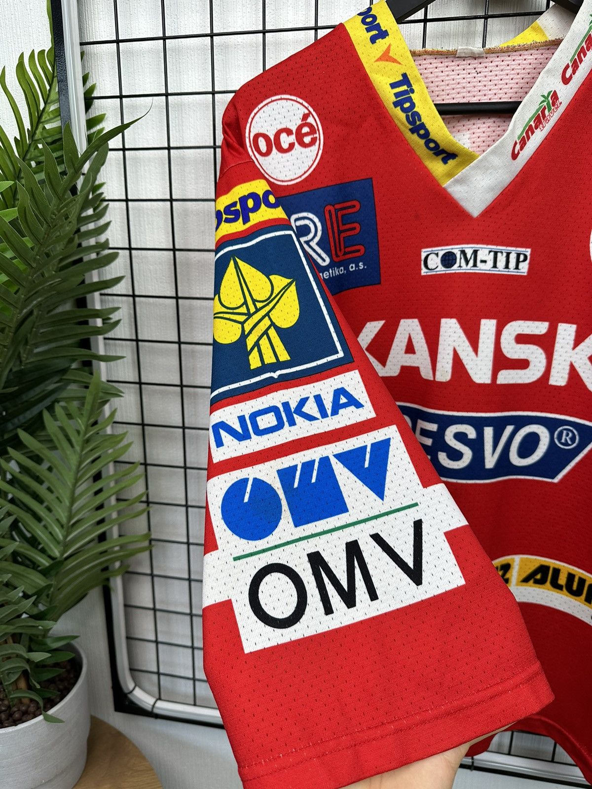 Vintage HC Slavia Praha #15 Stumpel jersey 2004-05 Hockey Men S Red Size US S / EU 44-46 / 1 - 12 Thumbnail