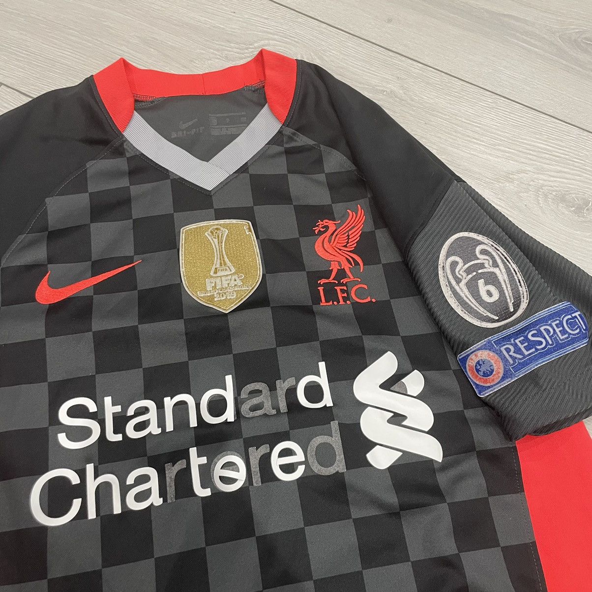 Other THIAGO Liverpool FIFA 2019 shirt jersey te respect Chartered Size US S / EU 44-46 / 1 - 2 Thumbnail