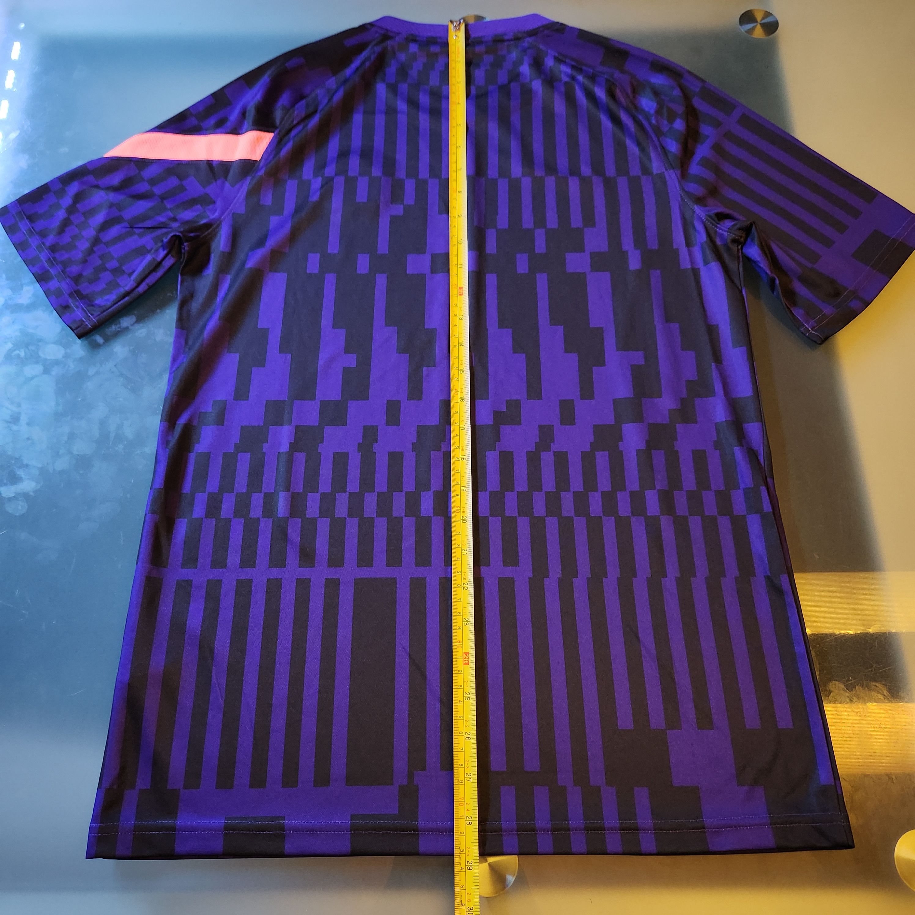 Nike Authentic Sanfrecce Hiroshima 2022-2023 Pre-match Training Size US L / EU 52-54 / 3 - 8 Thumbnail