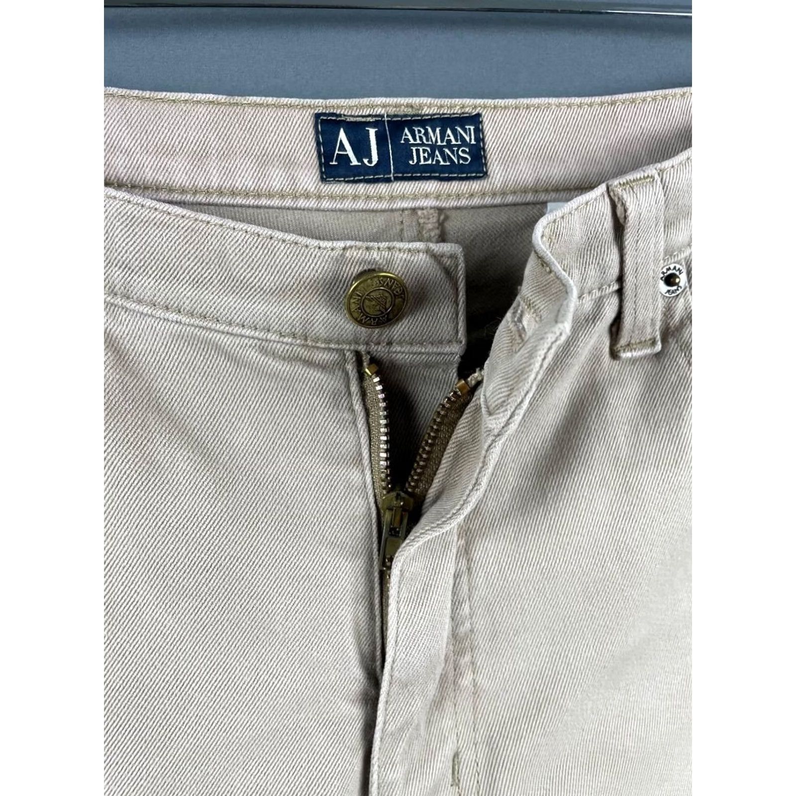 Vintage Armani Jeans Pants Men Beige Cotton Comfort Straight Leg Chino Button Fly Size US 35 - 6 Thumbnail