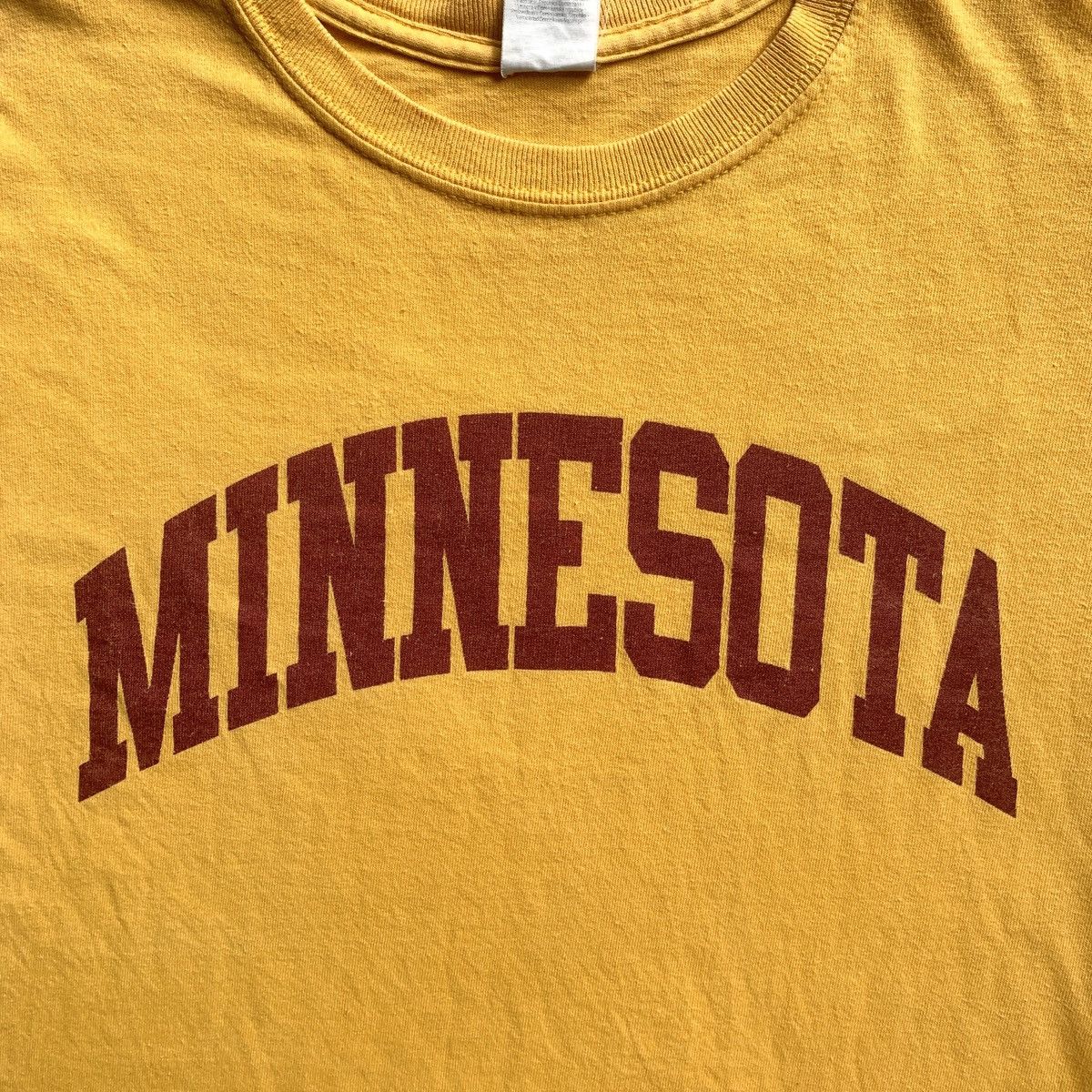 Vintage 1990s Minnesota University Tee Size US S / EU 44-46 / 1 - 3 Thumbnail