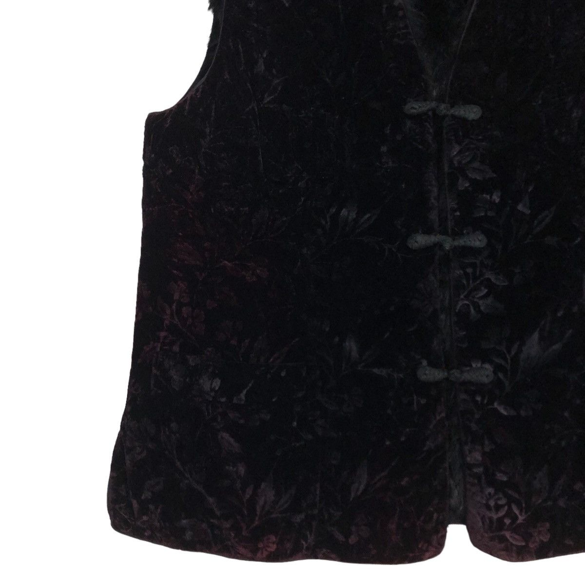 Japanese Brand 🔥Vintage Suede Velvet Vest Flower Full Print Design Size US M / EU 48-50 / 2 - 4 Thumbnail