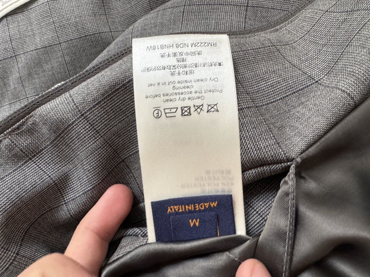 Louis Vuitton Louis Vuitton Damier Tailored Grey Track Suit - Size M Size US M / EU 48-50 / 2 - 7 Thumbnail