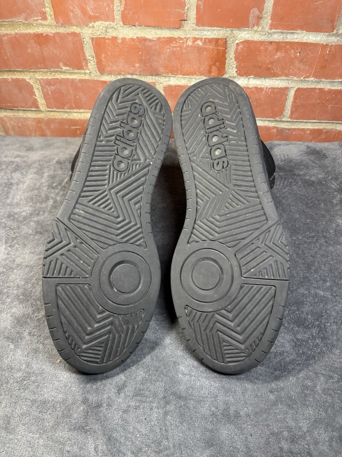 Adidas adidas Men's Hoops 3.0 Mid Top Athletic Shoes Us 10.5M Size US 10.5 / EU 43-44 - 7 Thumbnail