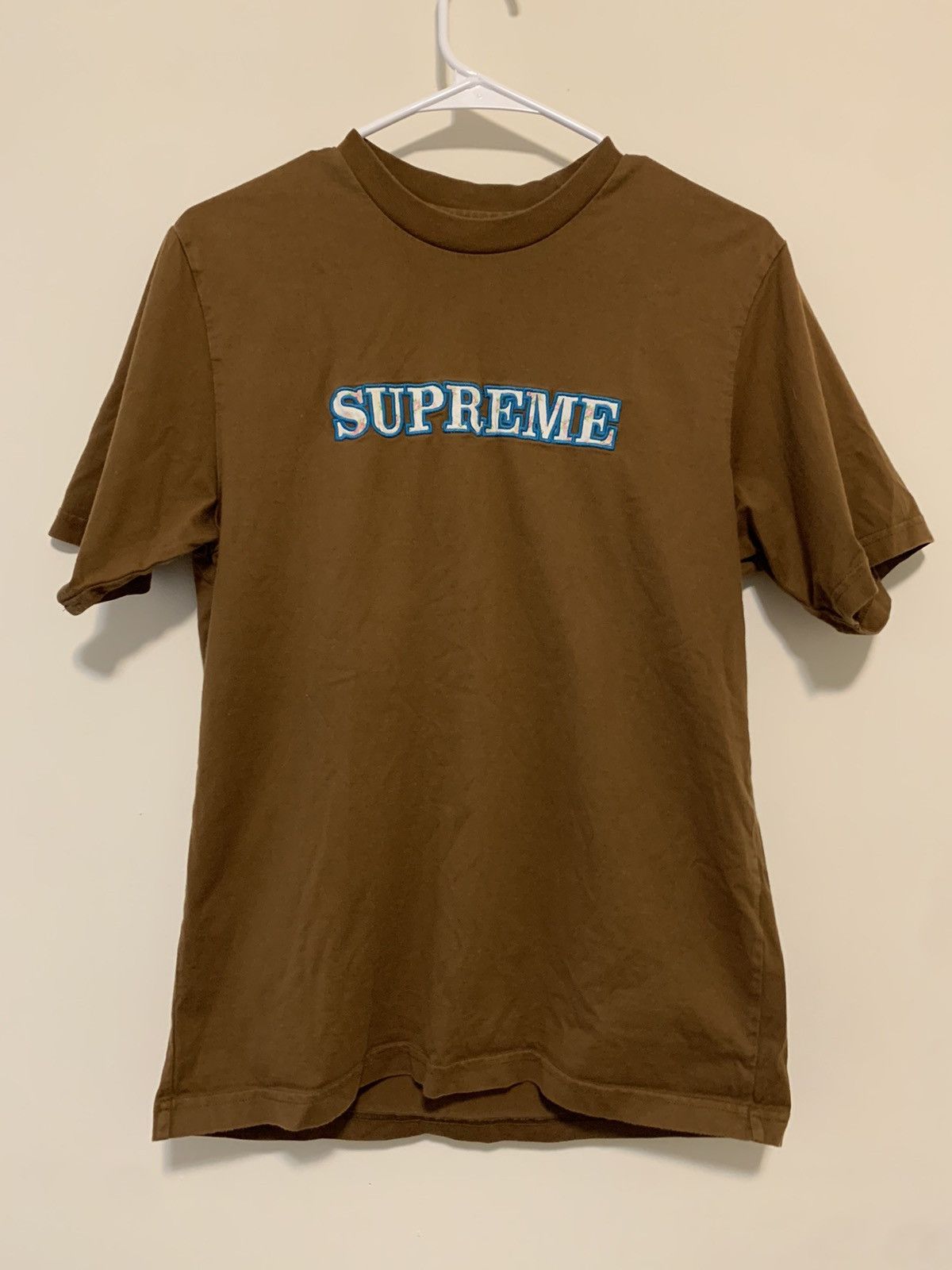 Supreme floral logo online