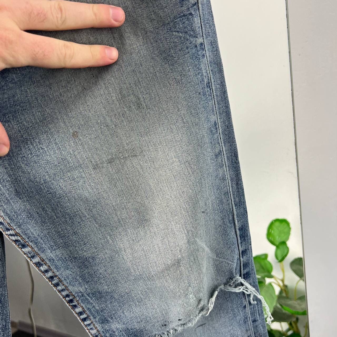 Levi's Y2K Distressed Levi’s Vintage Pants Jeans Baggy Denim Size US 33 - 9 Thumbnail