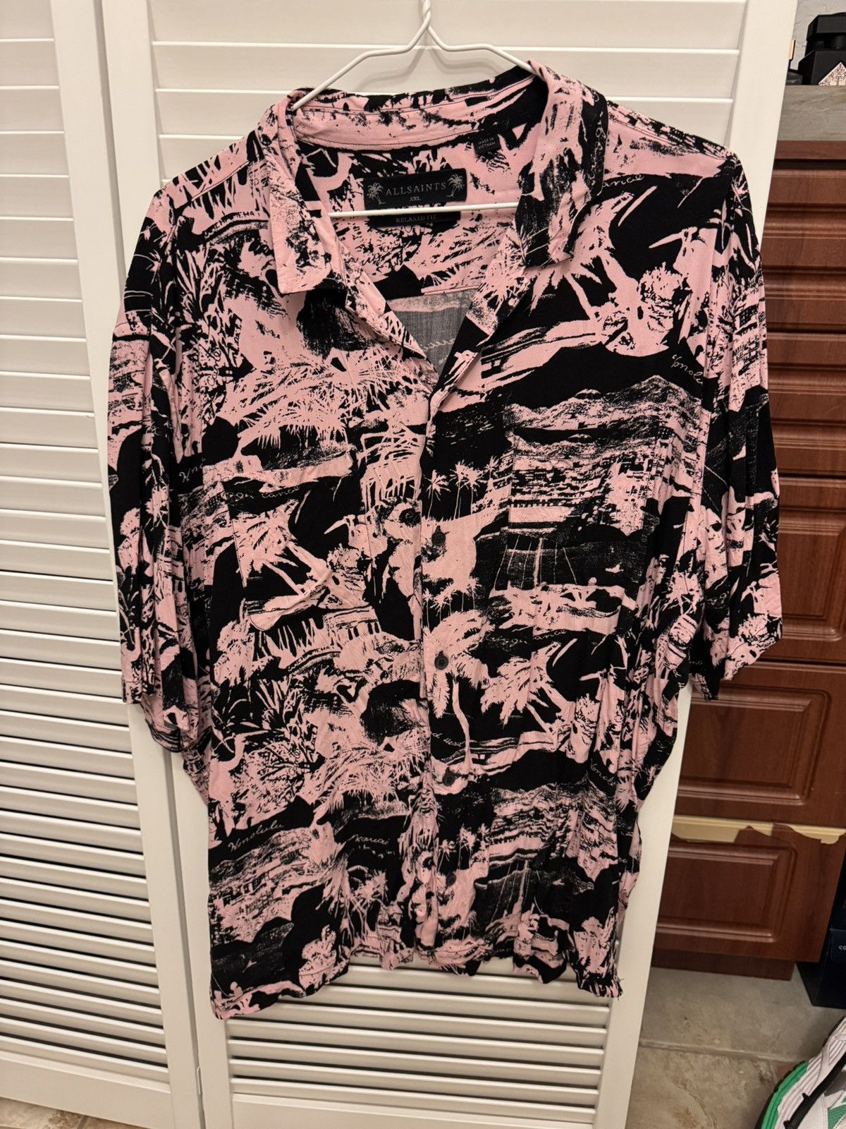 Allsaints AllSaints black pink shirt Size US XXL / EU 58 / 5 - 1 Thumbnail
