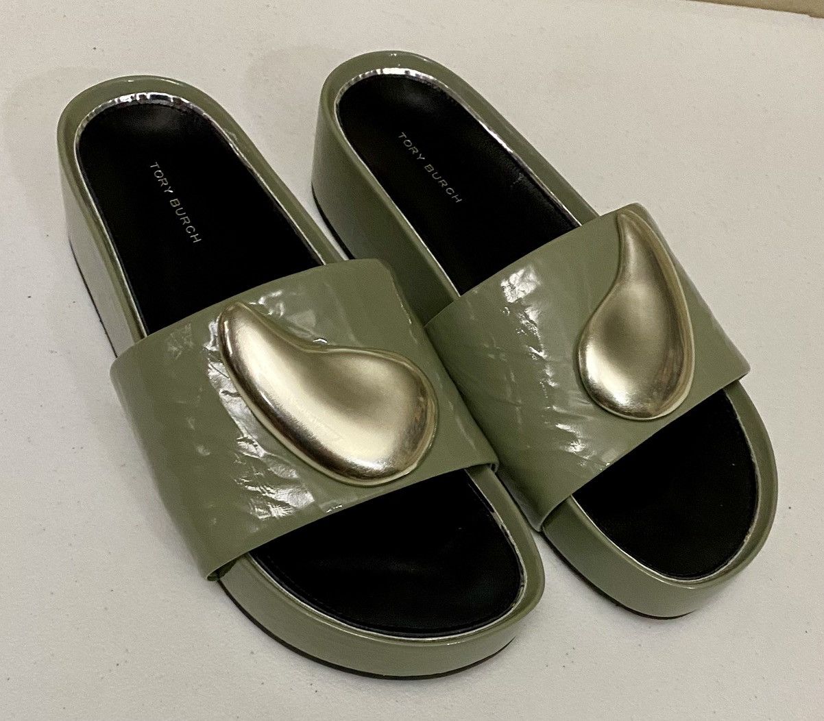 Tory Burch Tory Burch Patos Slide Crinkle Leather Metal Plate 8.5 New Size US 8.5 / IT 38.5 - 18 Thumbnail