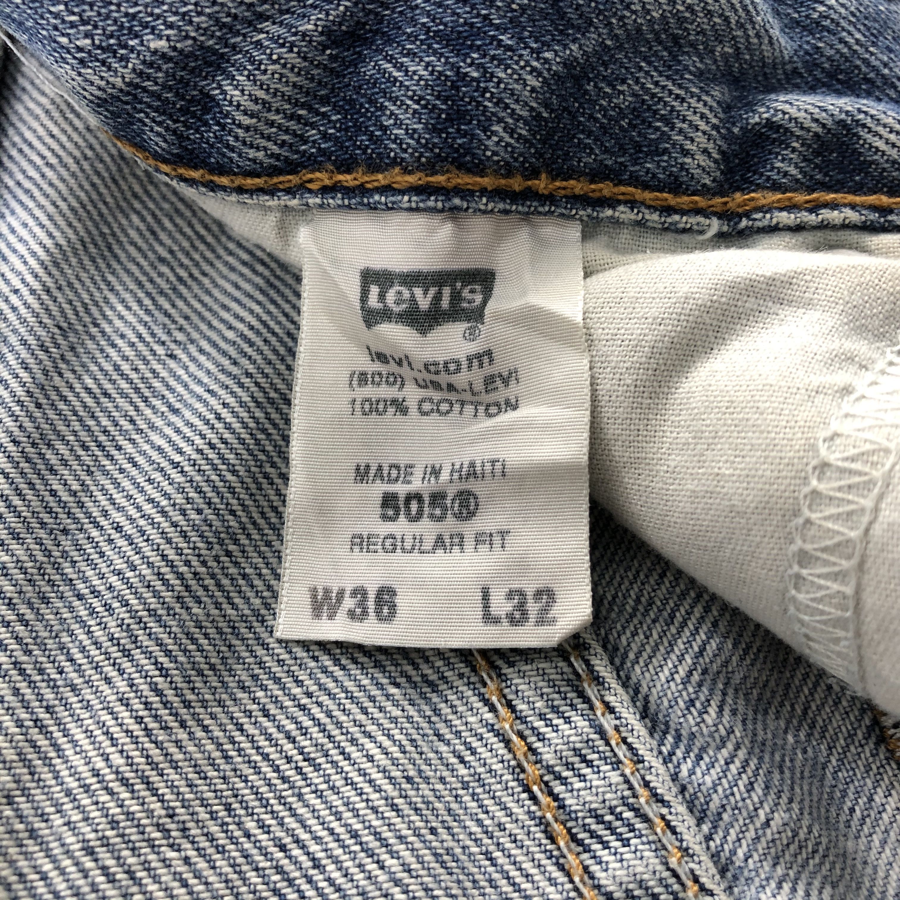 Levi's × Vintage Vintage Light Wash Levis 505 Jeans-JM1873 Size US 37 - 9 Thumbnail