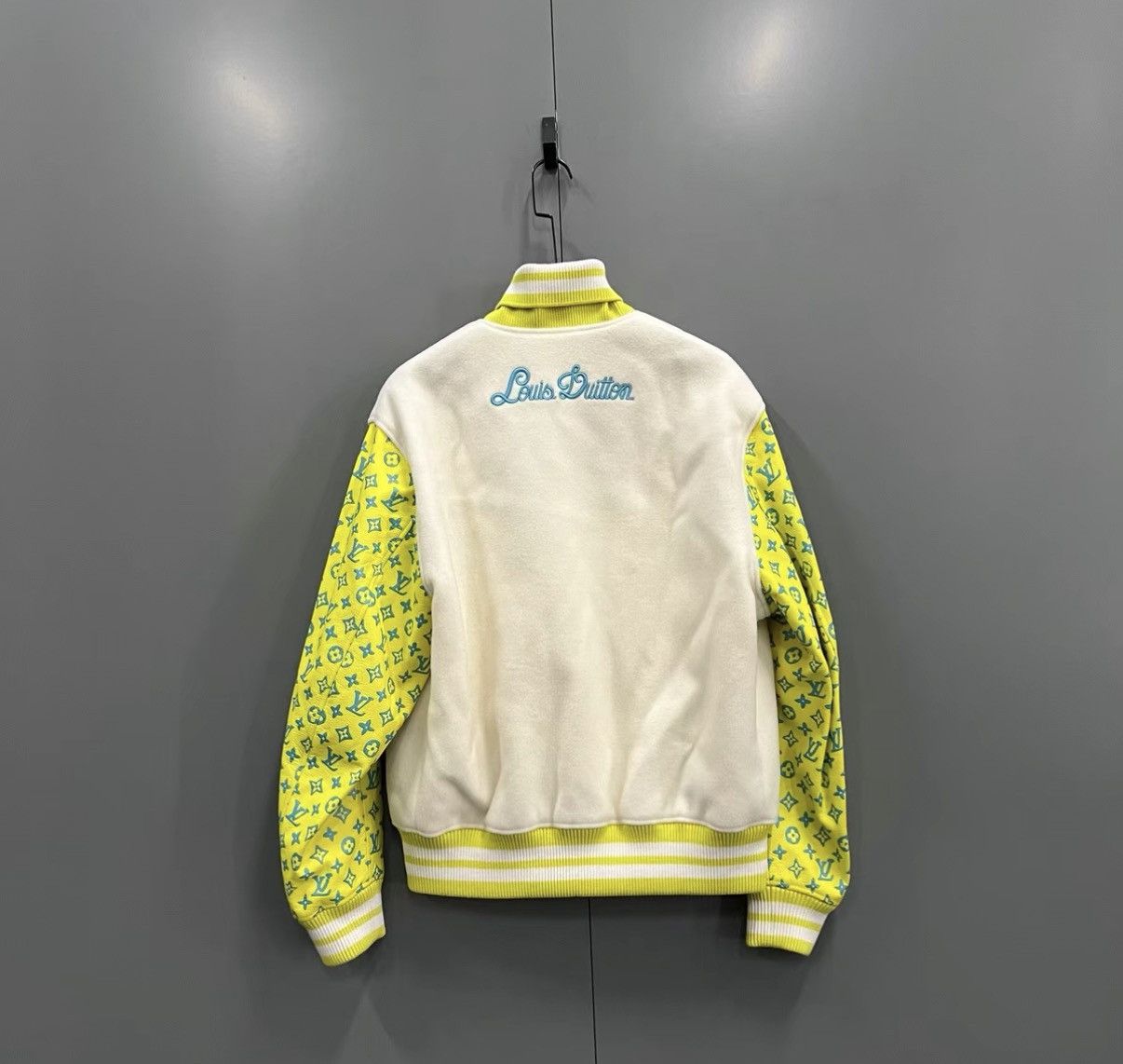 Louis Vuitton Louis Vuitton Monogram Cartoon Baseball Jacket J41 Size US M / EU 48-50 / 2 - 2 Thumbnail