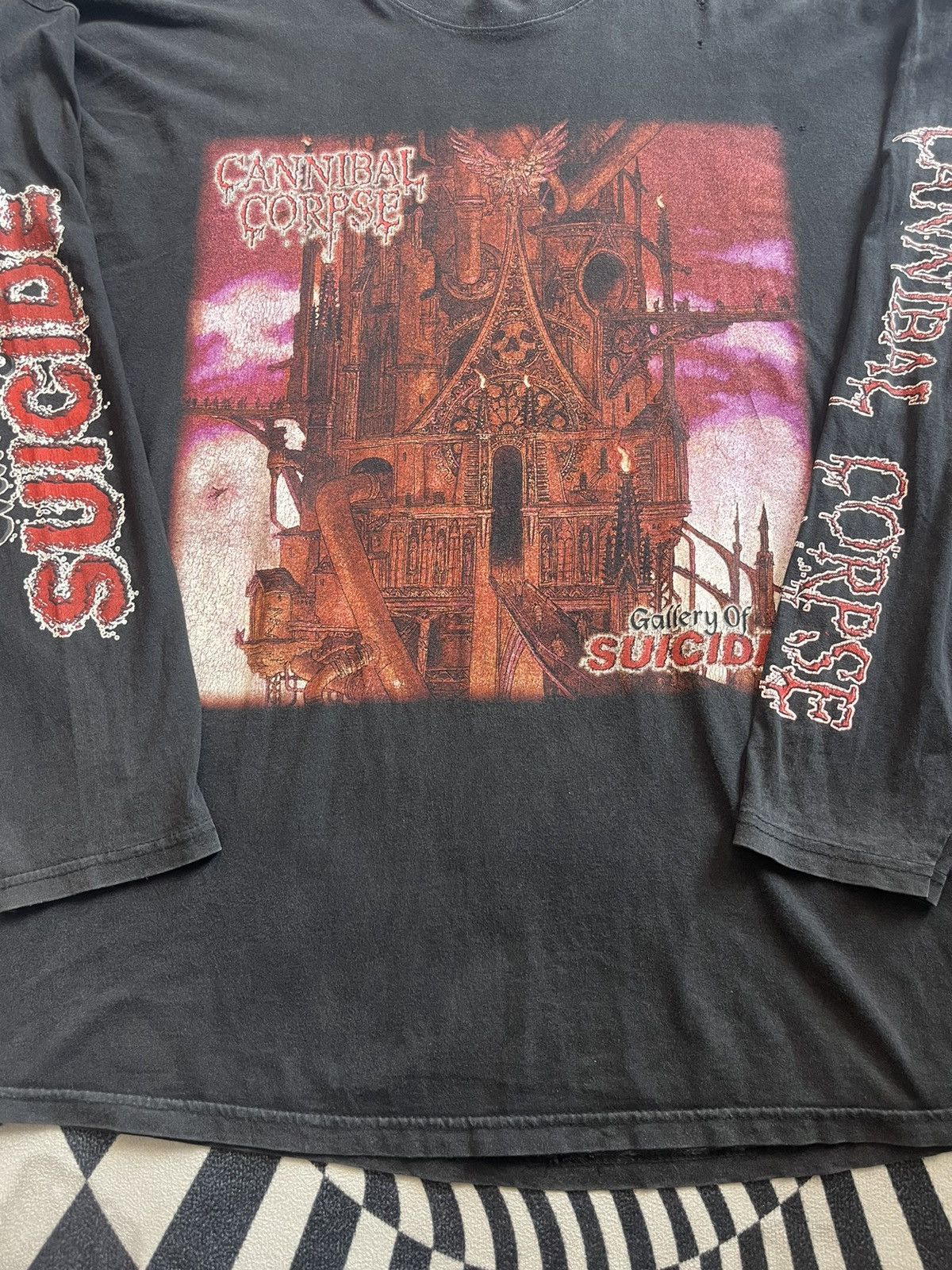 Band Tees Vintage CANNIBAL CORPSE 98’s Gallery Of SUICIDE Tshirt Size US XL / EU 56 / 4 - 6 Thumbnail