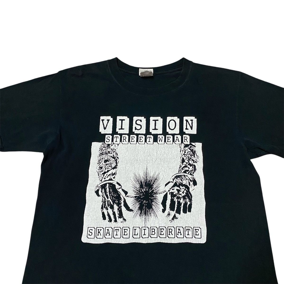 Vision Streetwear Vintage y2k Vision Streetwear Skate Liberate Tee Size US M / EU 48-50 / 2 - 3 Thumbnail