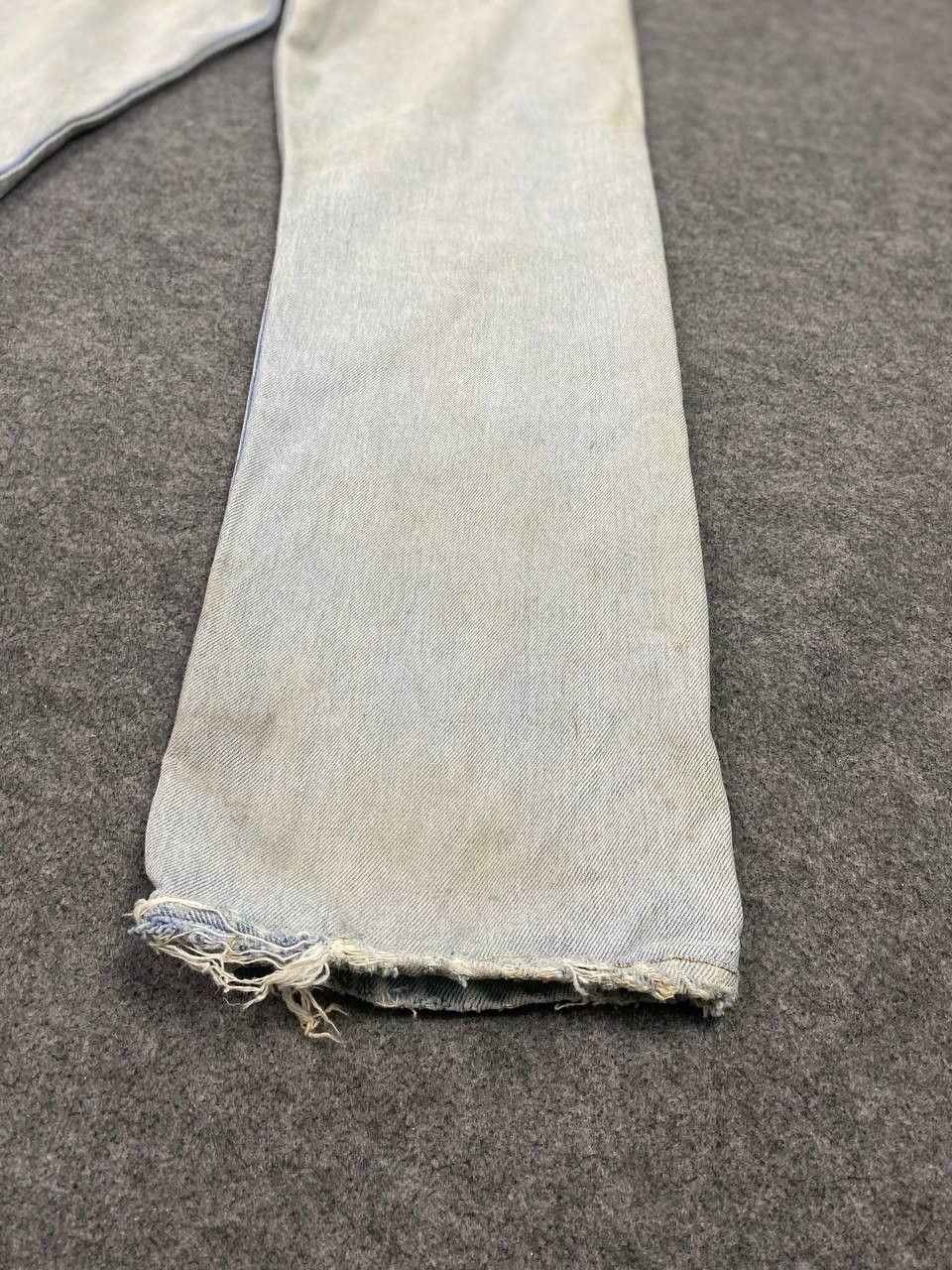 Levi's vintage levis 501 lightwash distressed denim Size US 32 / EU 48 - 5 Thumbnail