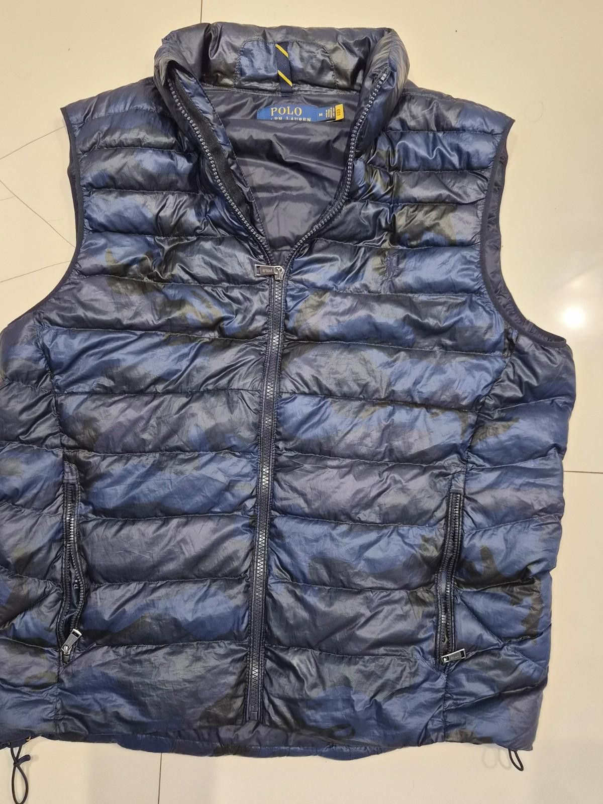 Polo Ralph Lauren Polo Ralph Lauren Camo Terra Puffer Vest Men's size M Blue Size US M / EU 48-50 / 2 - 1 Thumbnail