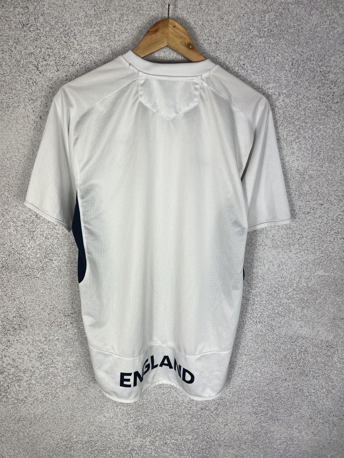 Umbro Vintage Umbro England 2004 2005 Training Shirt Soccer Jersey Size US M / EU 48-50 / 2 - 6 Thumbnail