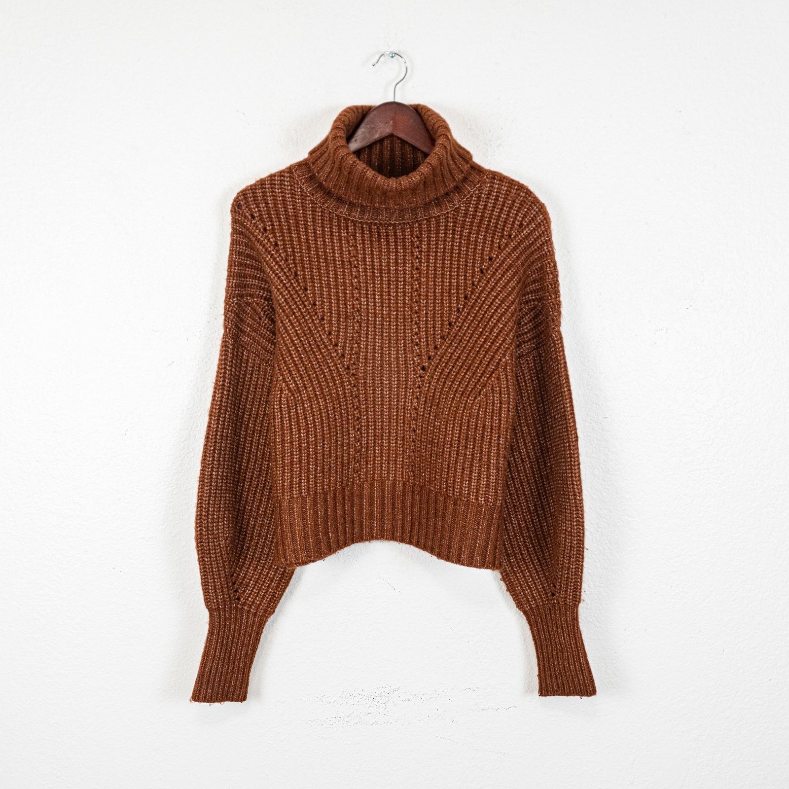 VARLEY Rogan Cropped Sweater Turtleneck Cable ribbed knit