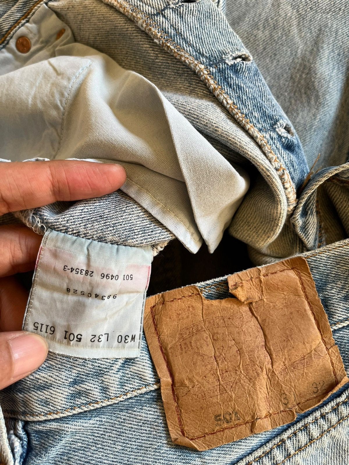 Levi's × Levi's Vintage Clothing Vintage 90s Levis 501 Distressed Loose Jeans Button 501 Size US 30 / EU 46 - 11 Thumbnail
