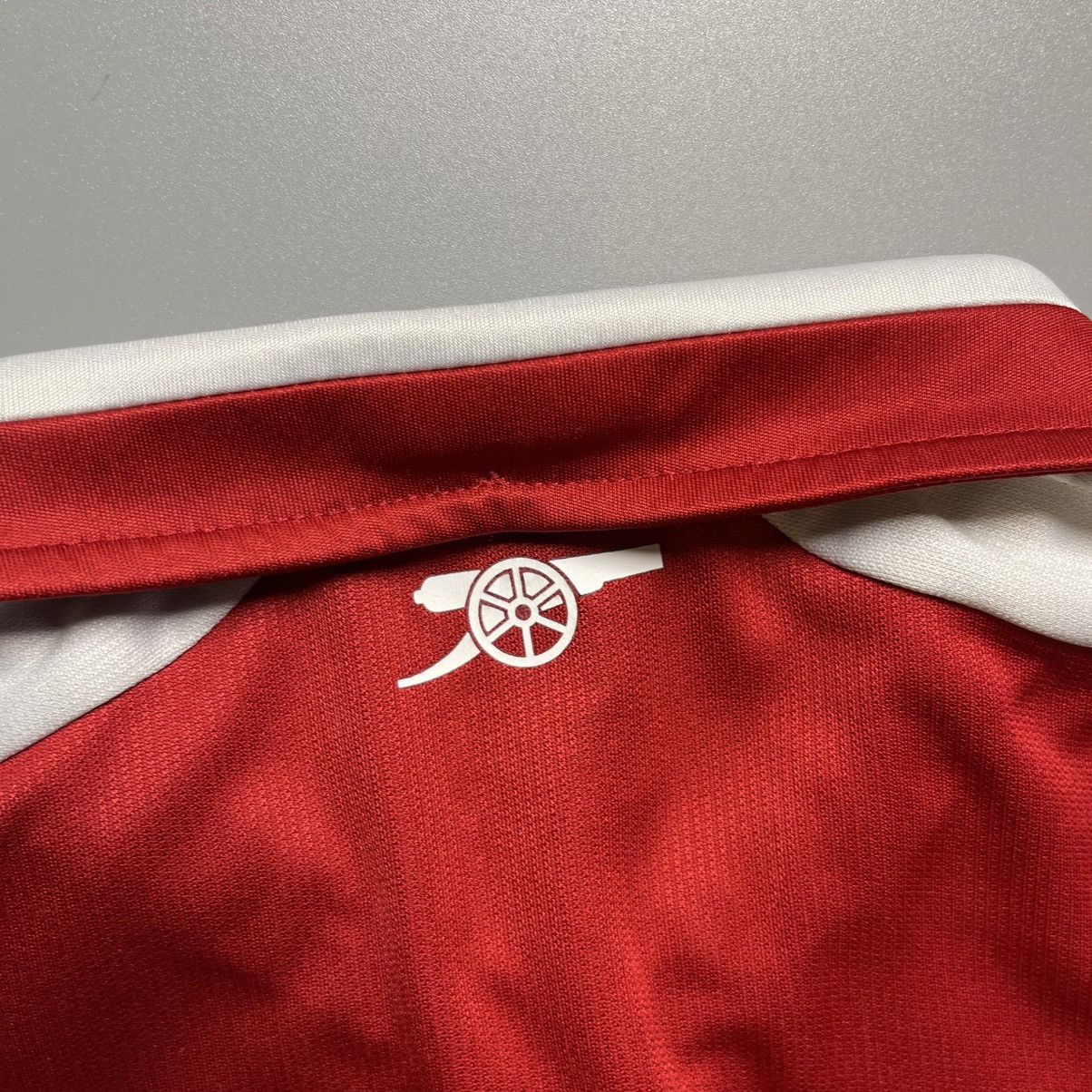 Puma WOMENS ARSENAL PUMA 2017/2018 FOOTBALL HOME JERSEY Size S / US 4 / IT 40 - 9 Thumbnail