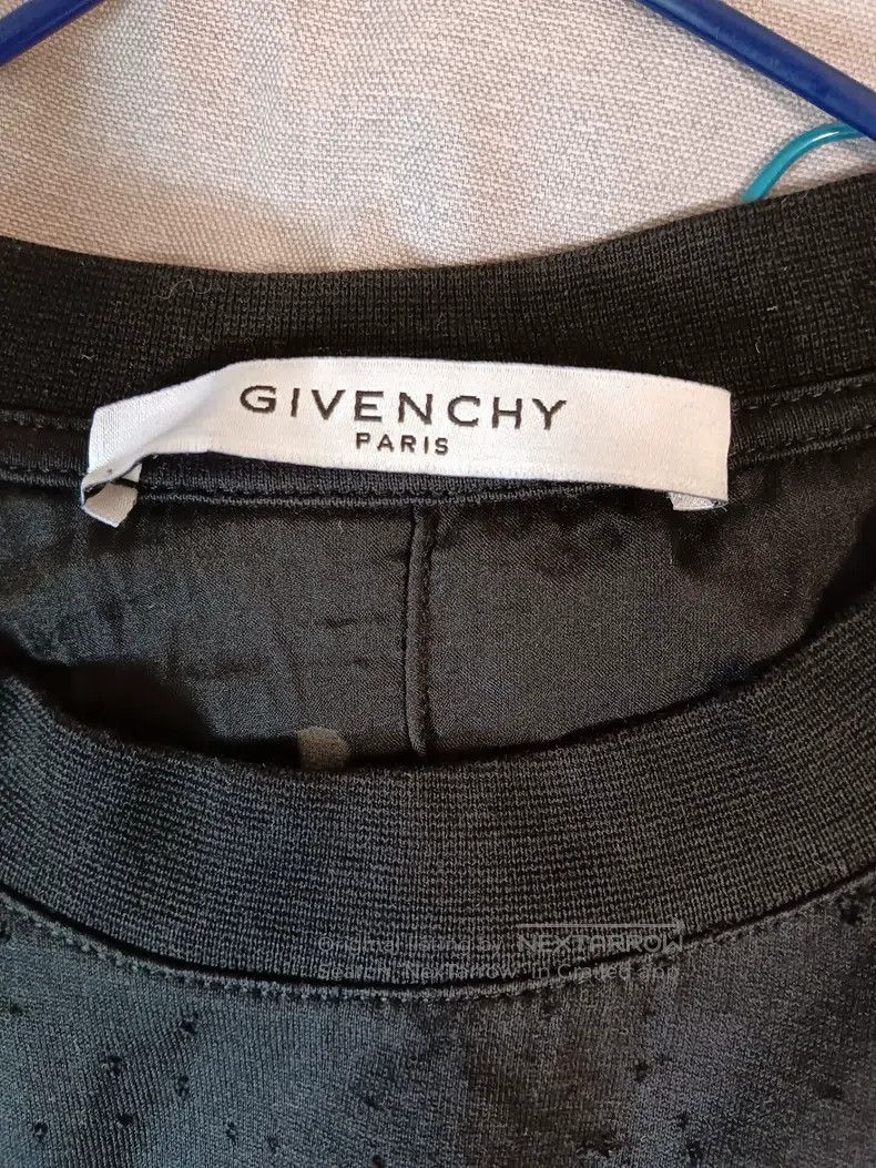 Givenchy Givenchy Ripped Short Sleeve T-Shirt Size US XS / EU 42 / 0 - 4 Thumbnail